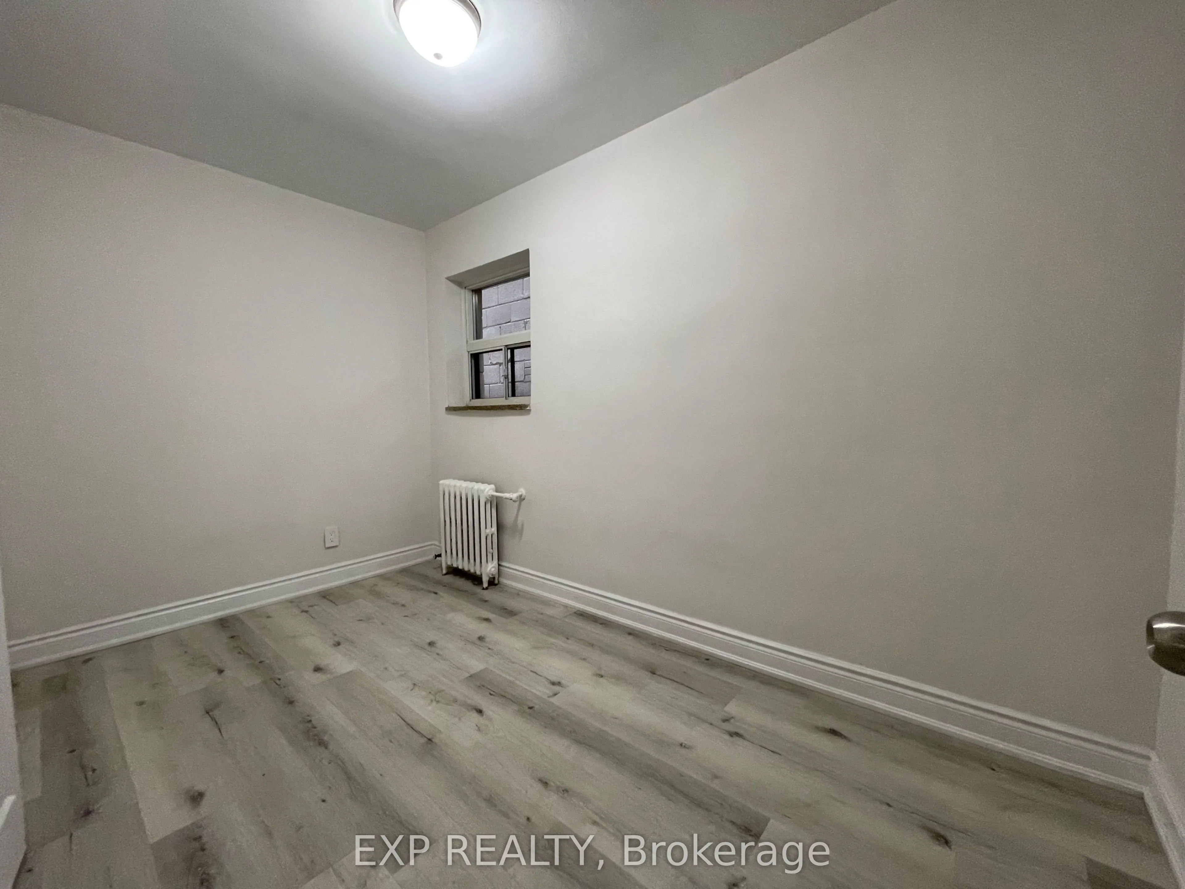 259 Lakeshore Road E #1