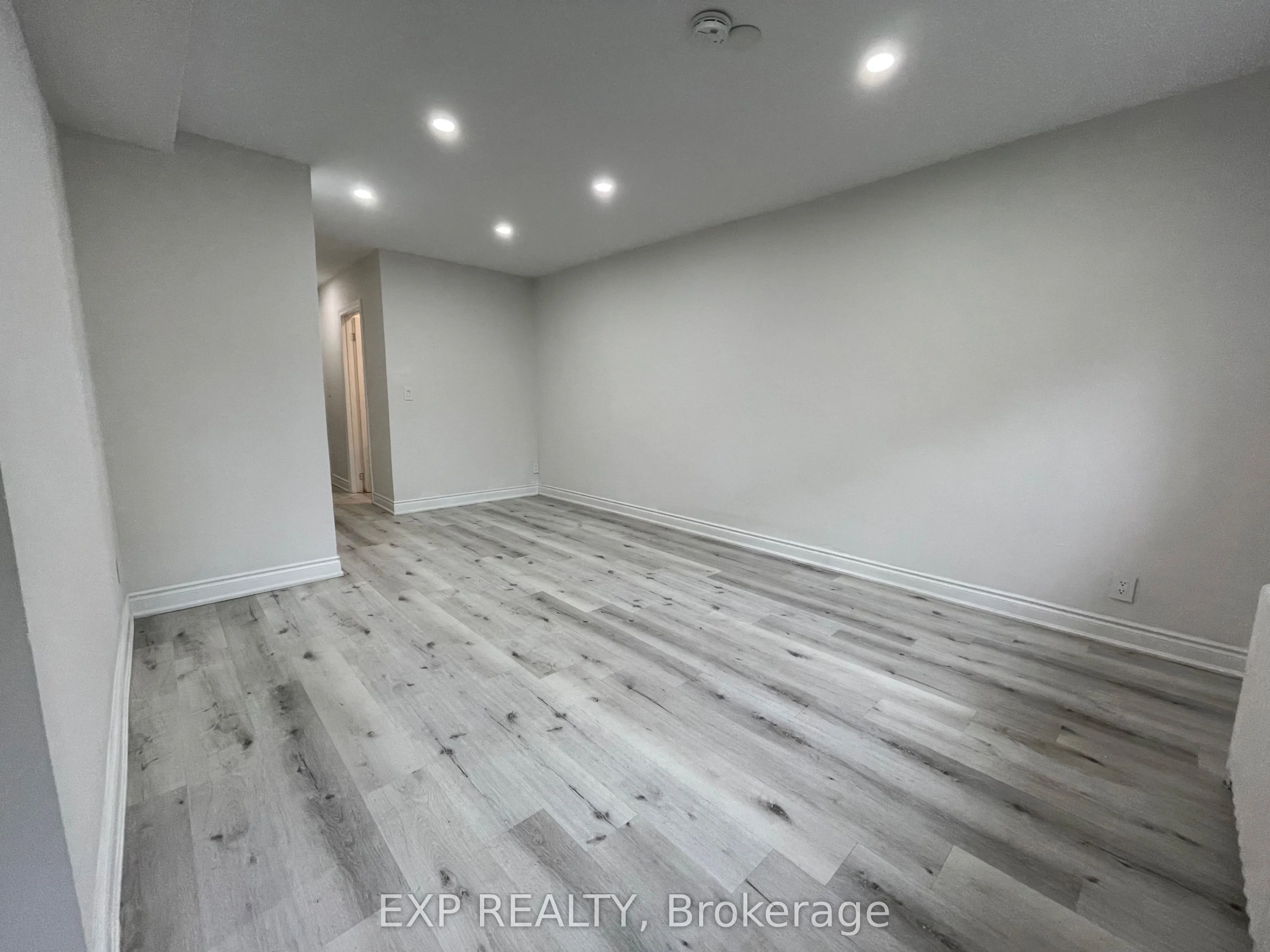 259 Lakeshore Road E #1