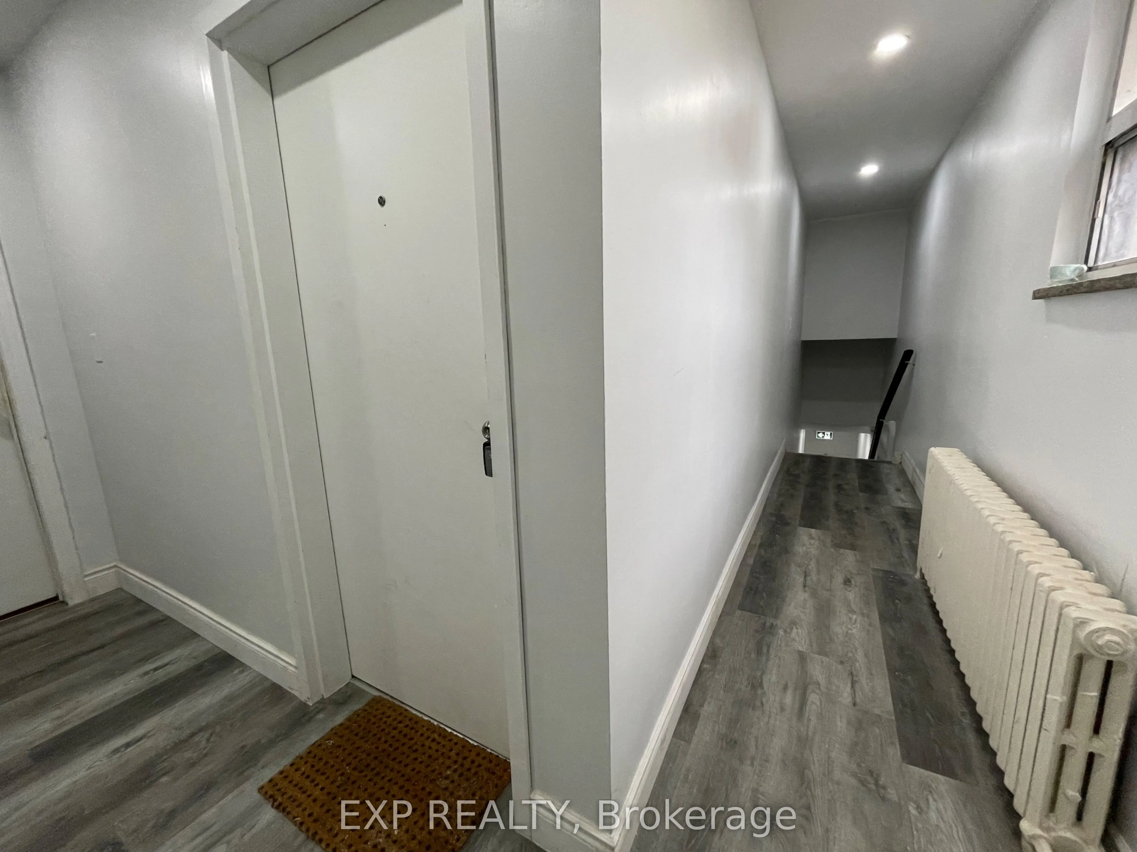 259 Lakeshore Road E #1
