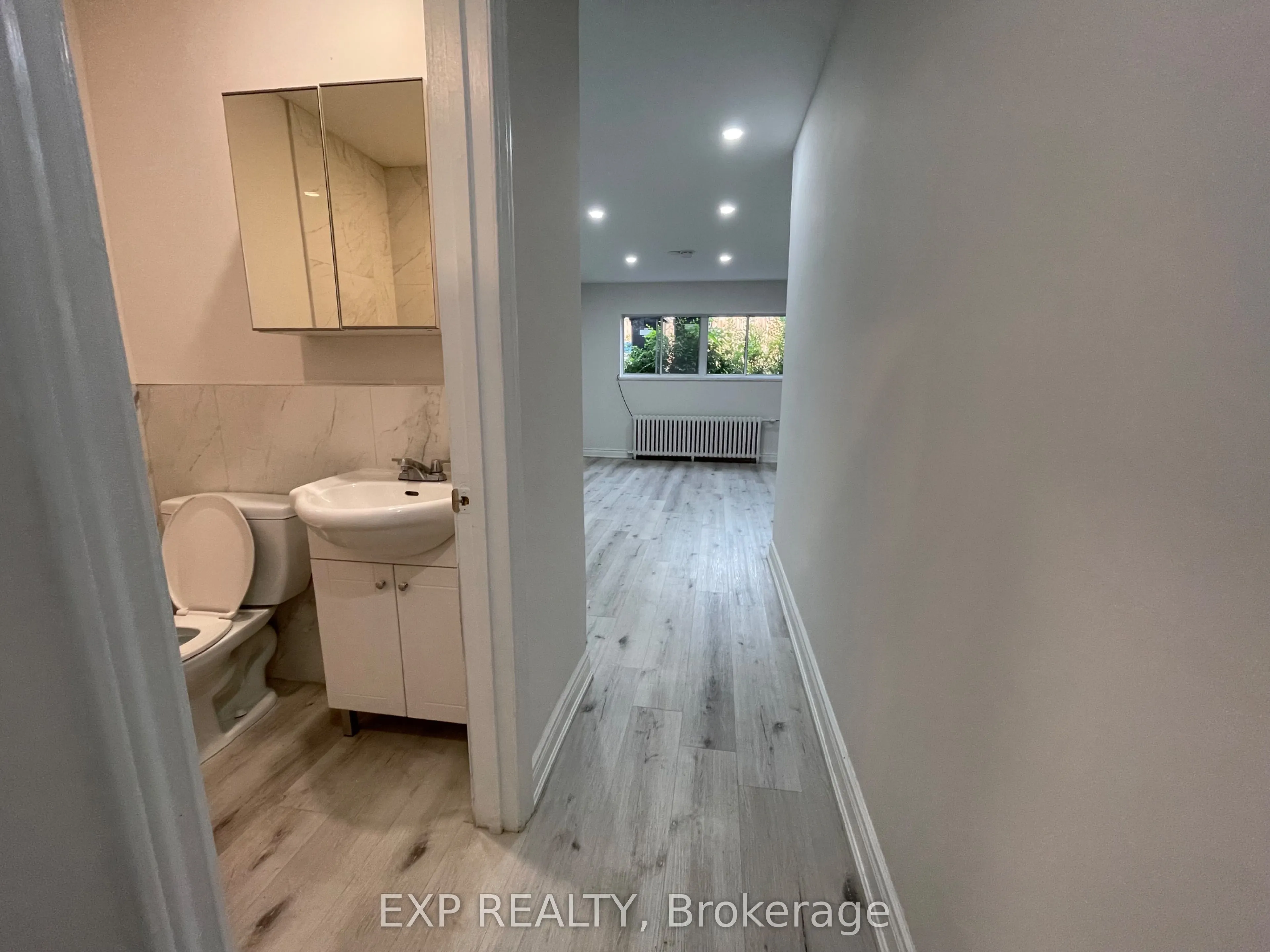 259 Lakeshore Road E #1