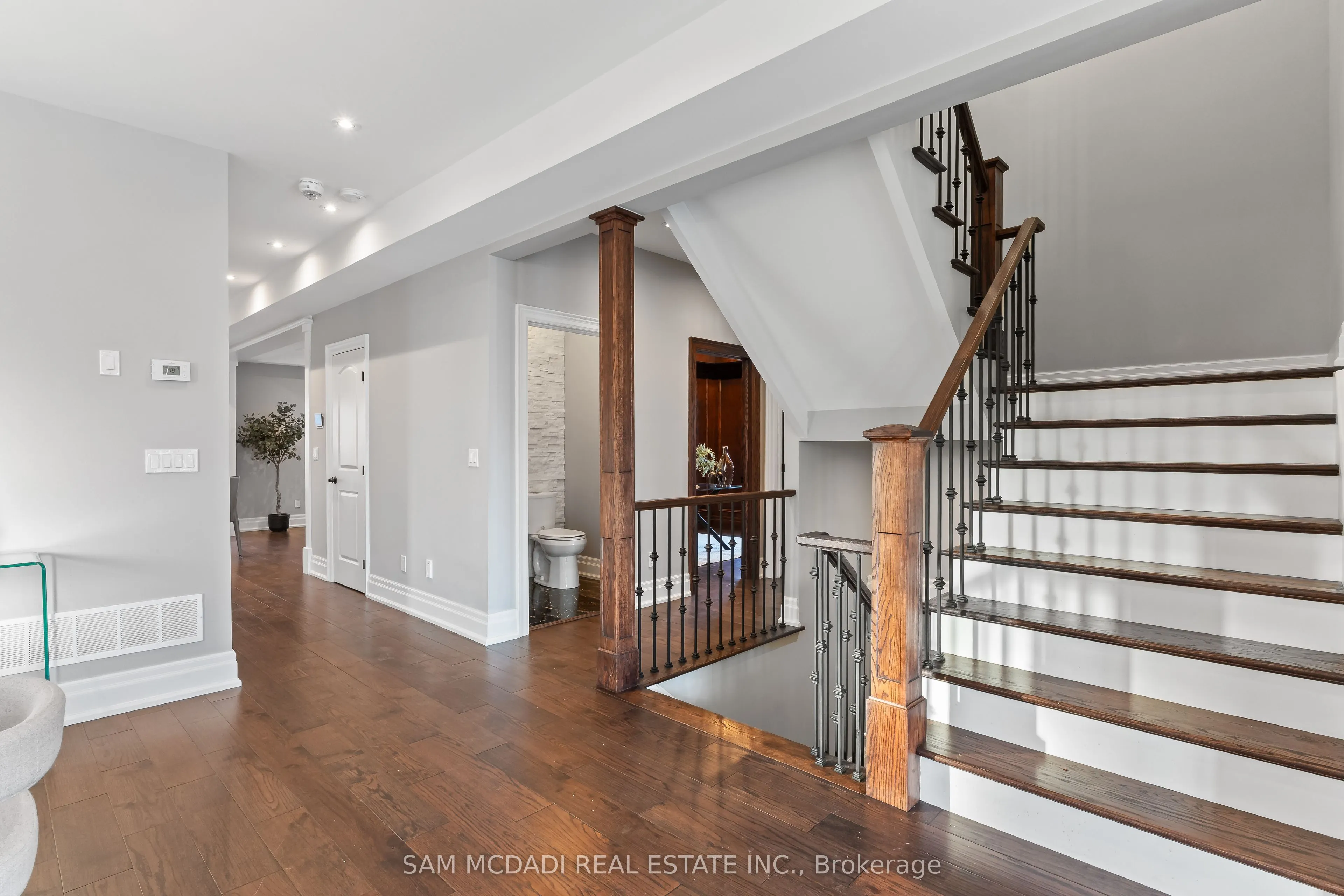 1487 Myron Drive