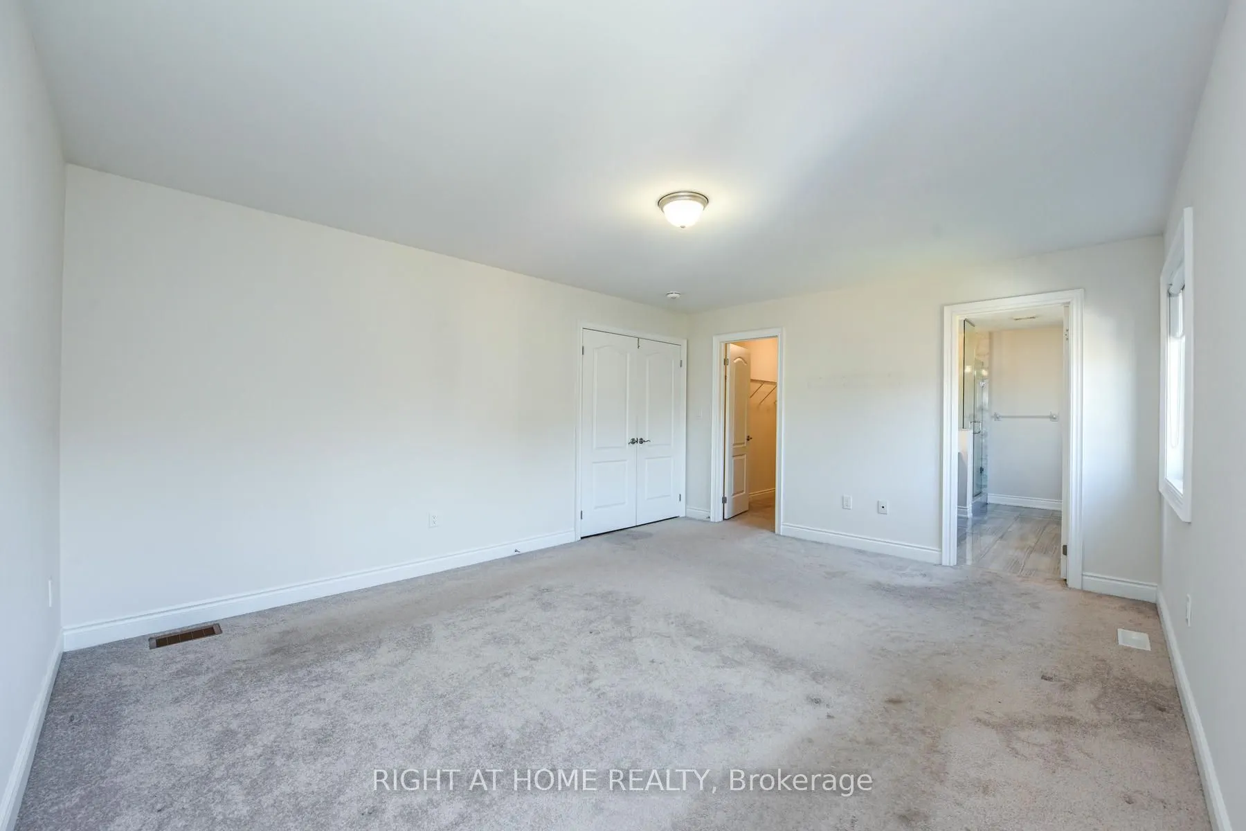 3 Prairie Creek Crescent