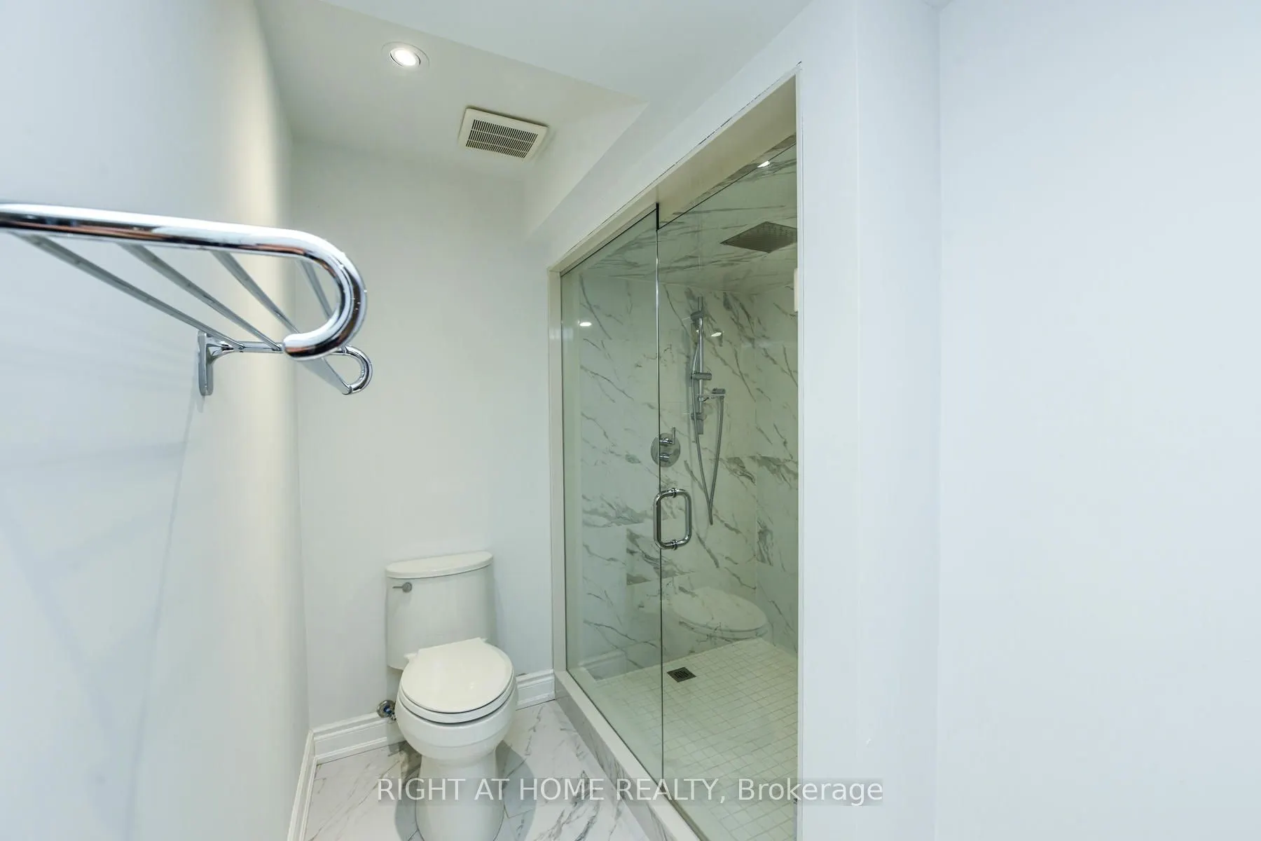3 Prairie Creek Crescent
