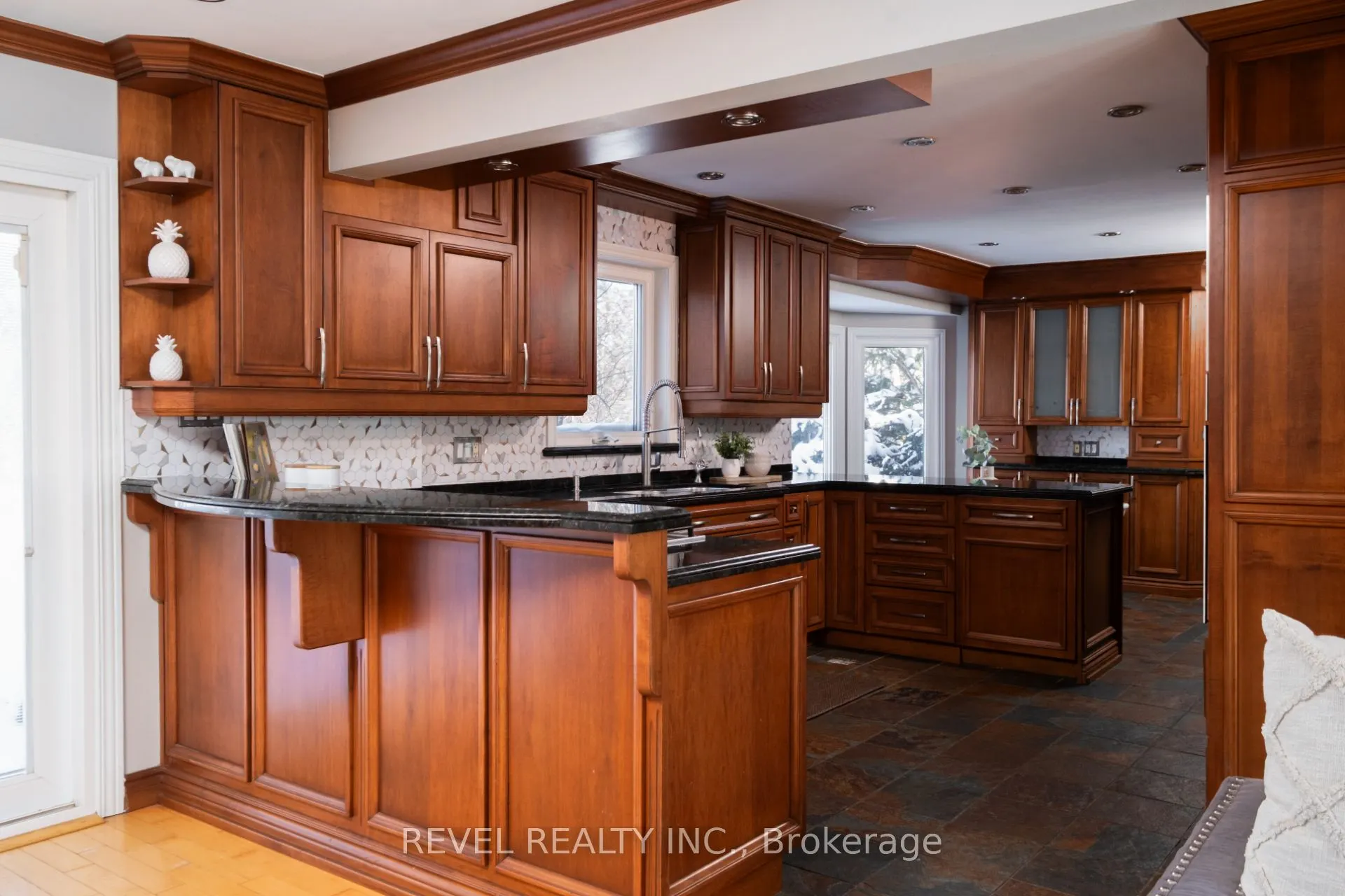 14227 Trafalgar Road