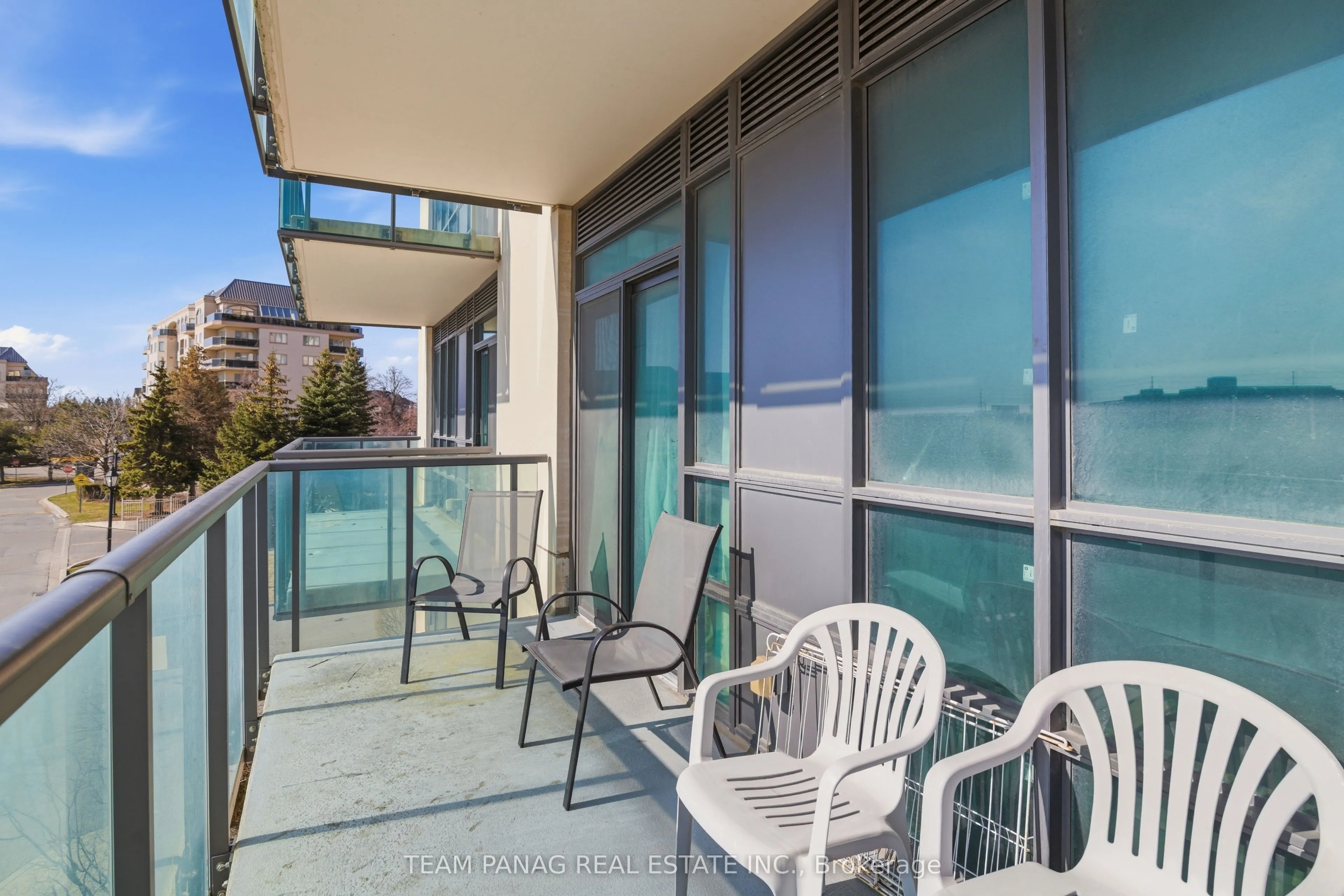 45 Yorkland Boulevard #209