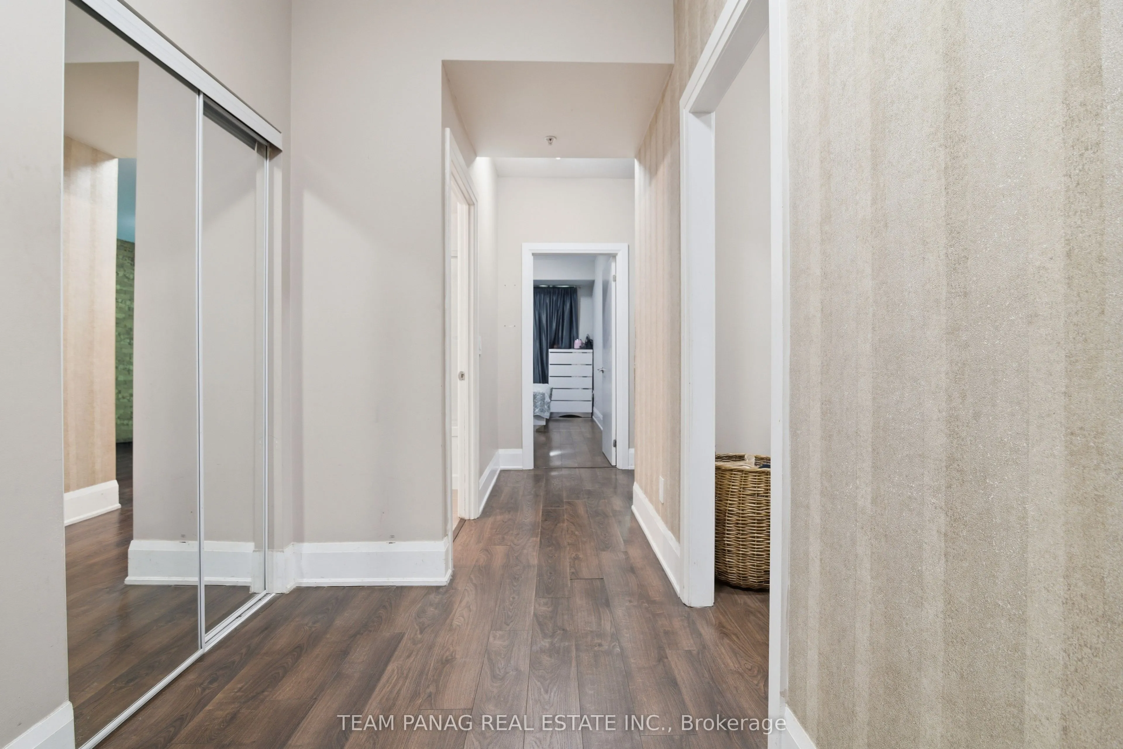 45 Yorkland Boulevard #209