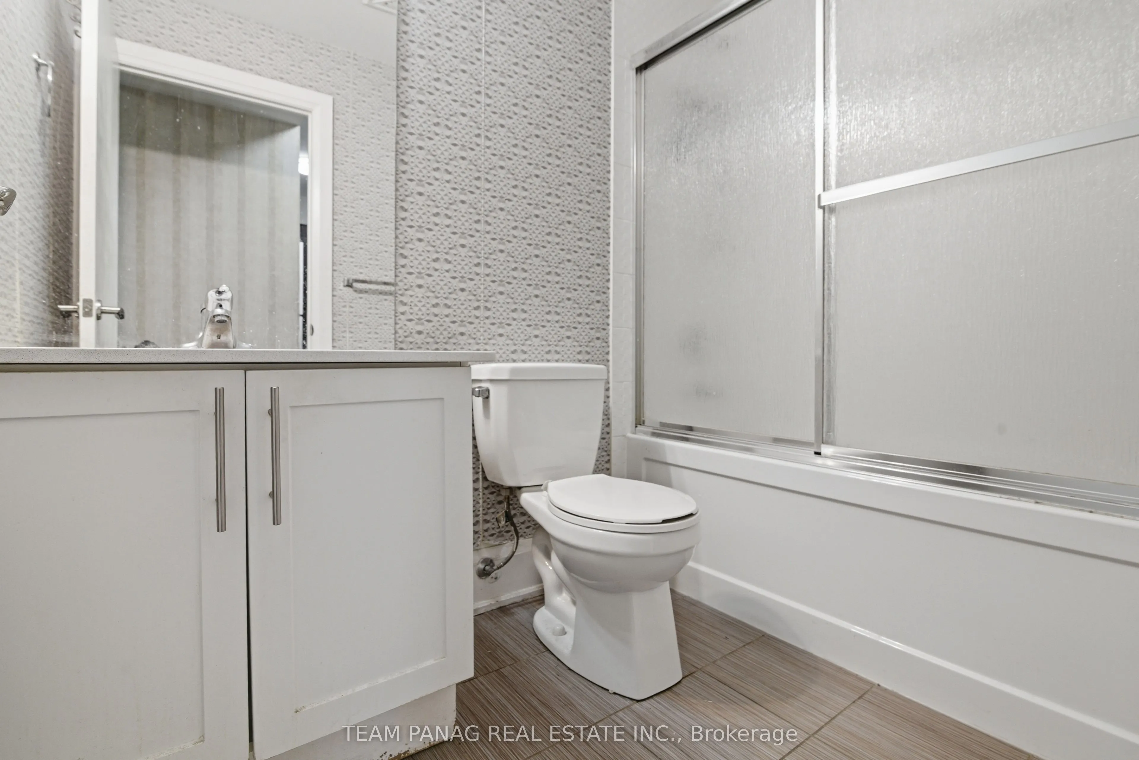 45 Yorkland Boulevard #209