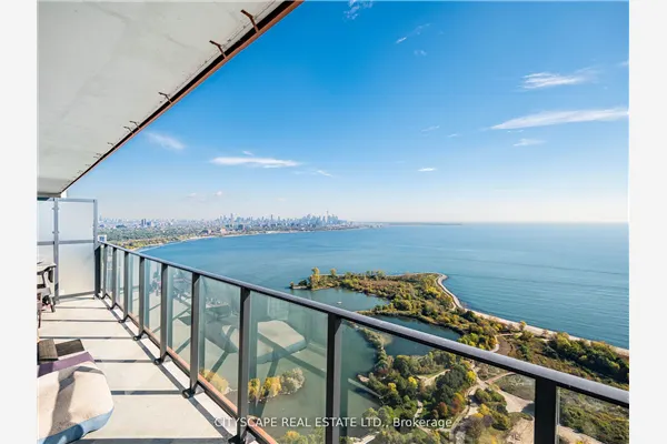 20 Shore Breeze Drive