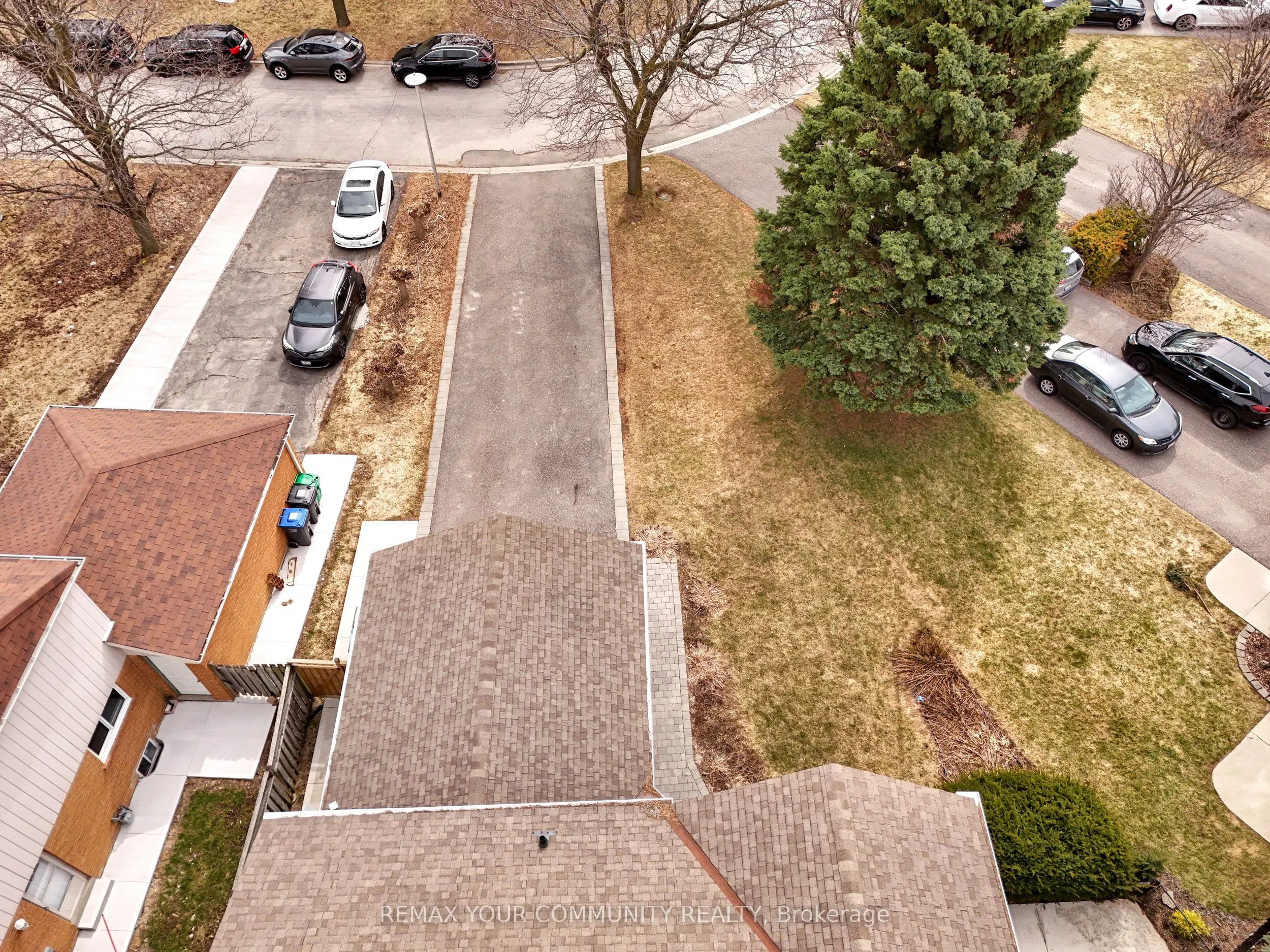 22 MADELAINE Crescent