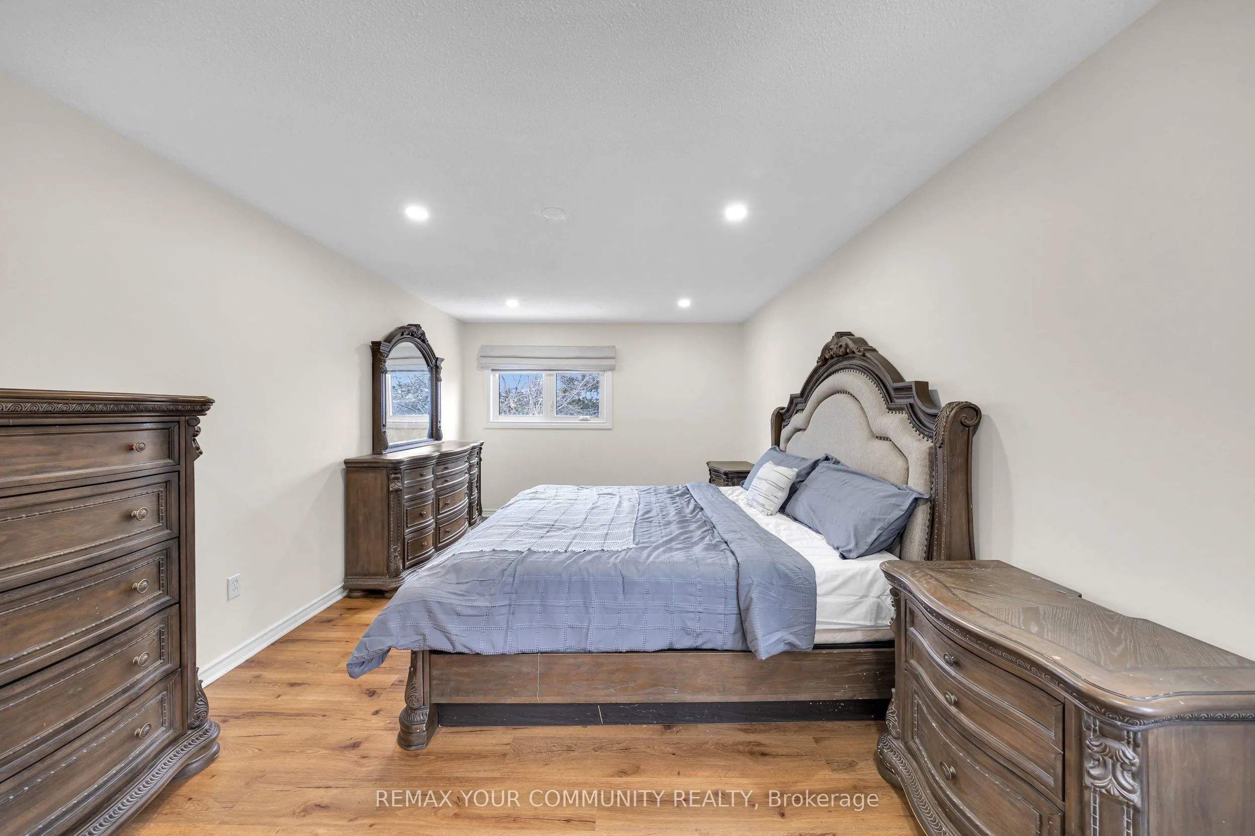 22 MADELAINE Crescent