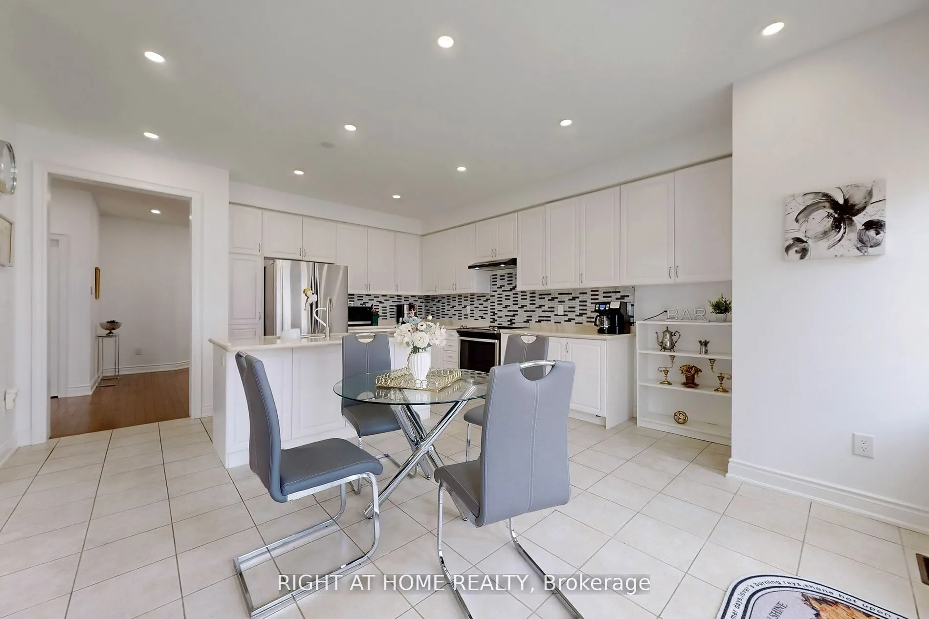 423 Grindstone Trail