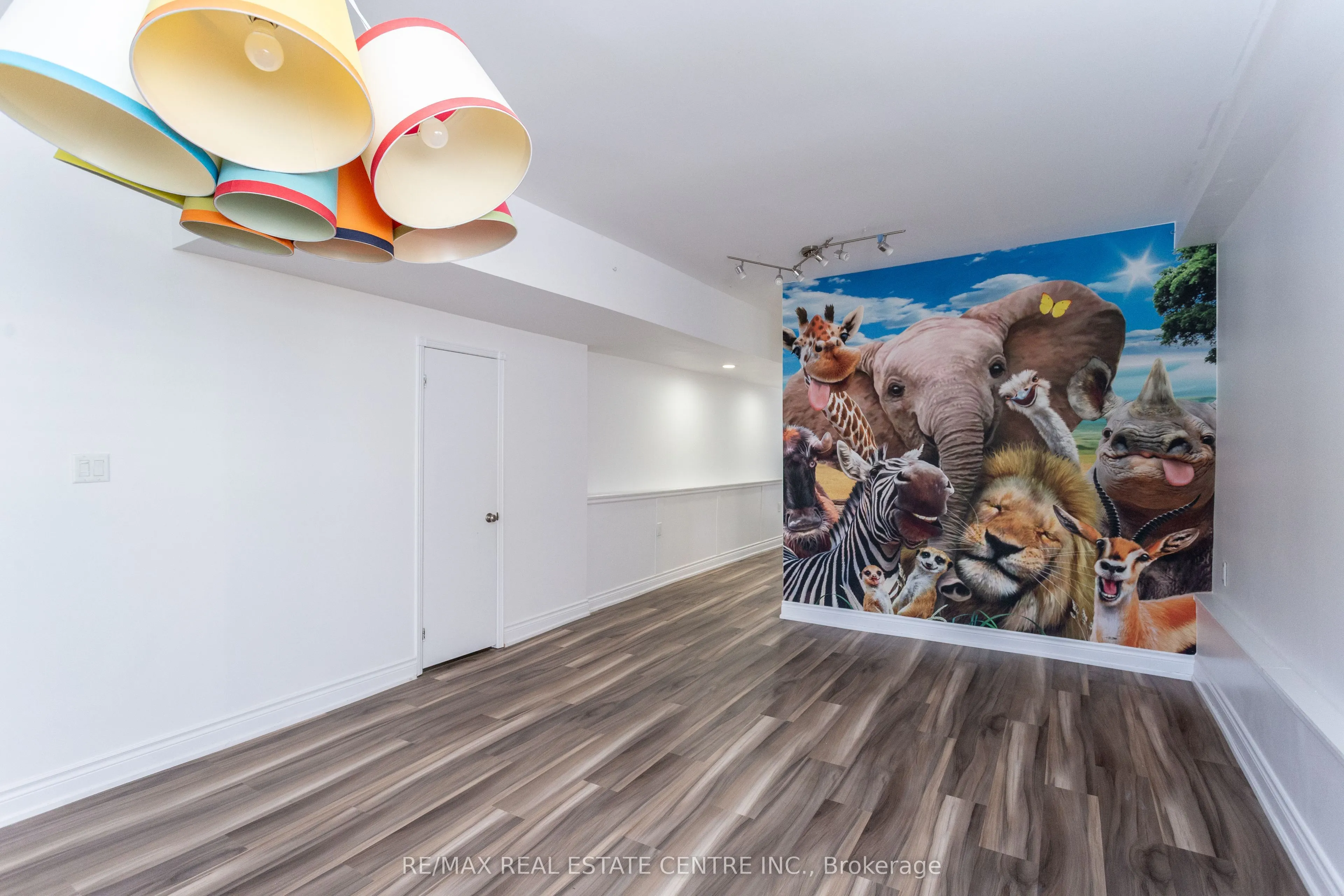 4386 Curia Crescent