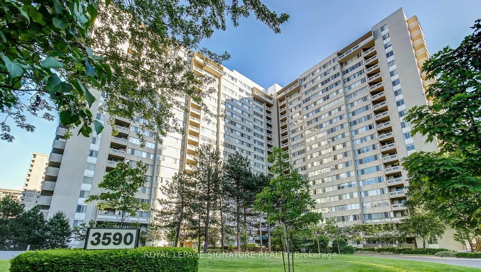 3590 Kaneff Crescent #1407