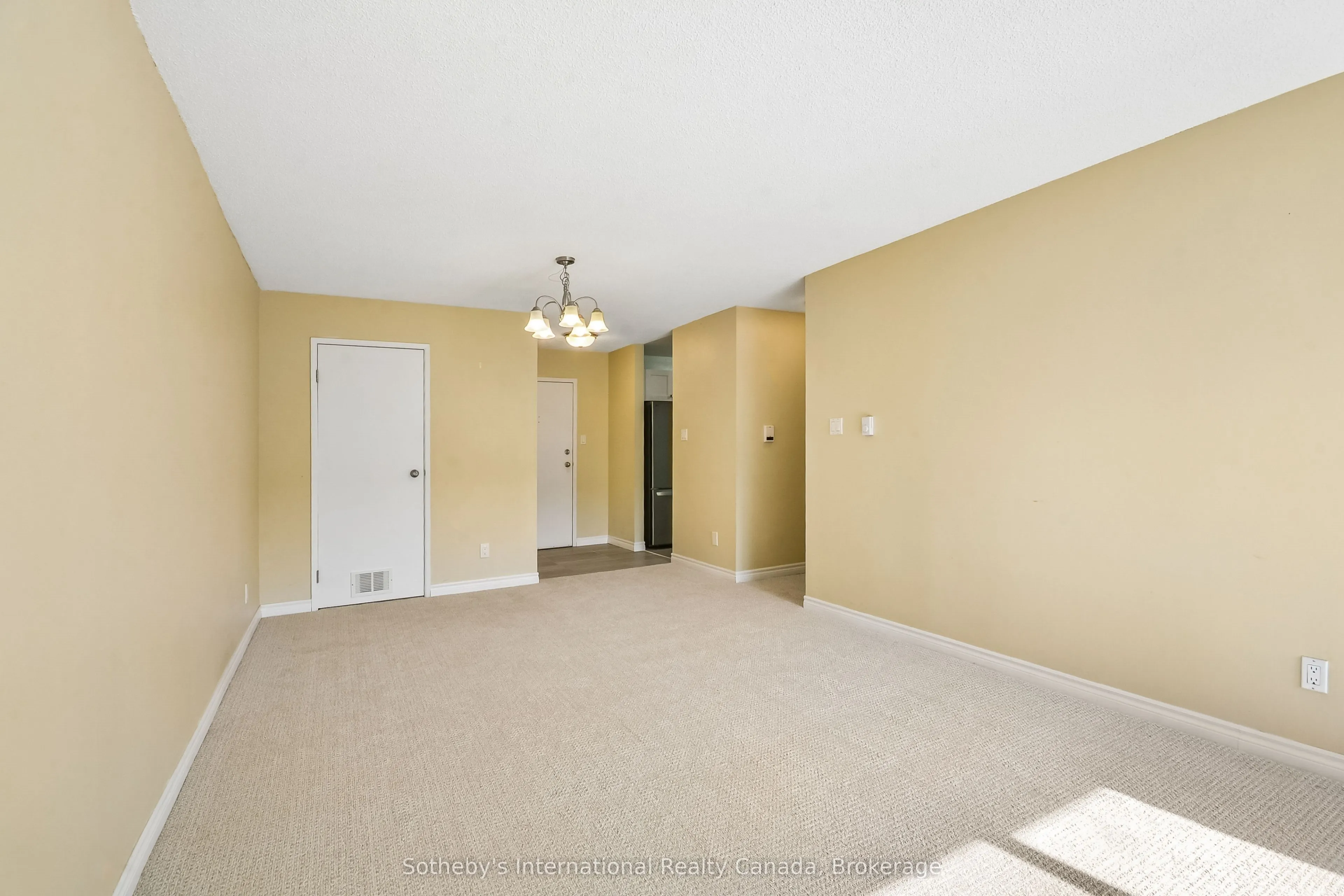 1450 Glen Abbey Gate #434