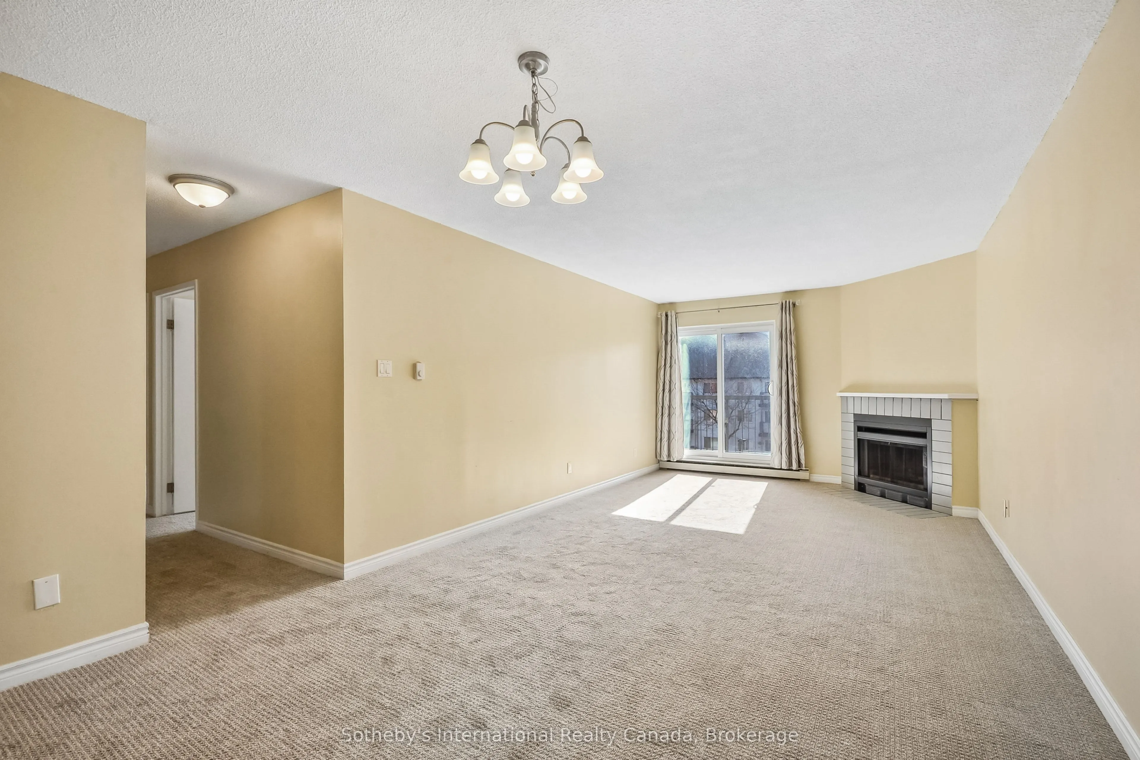 1450 Glen Abbey Gate #434