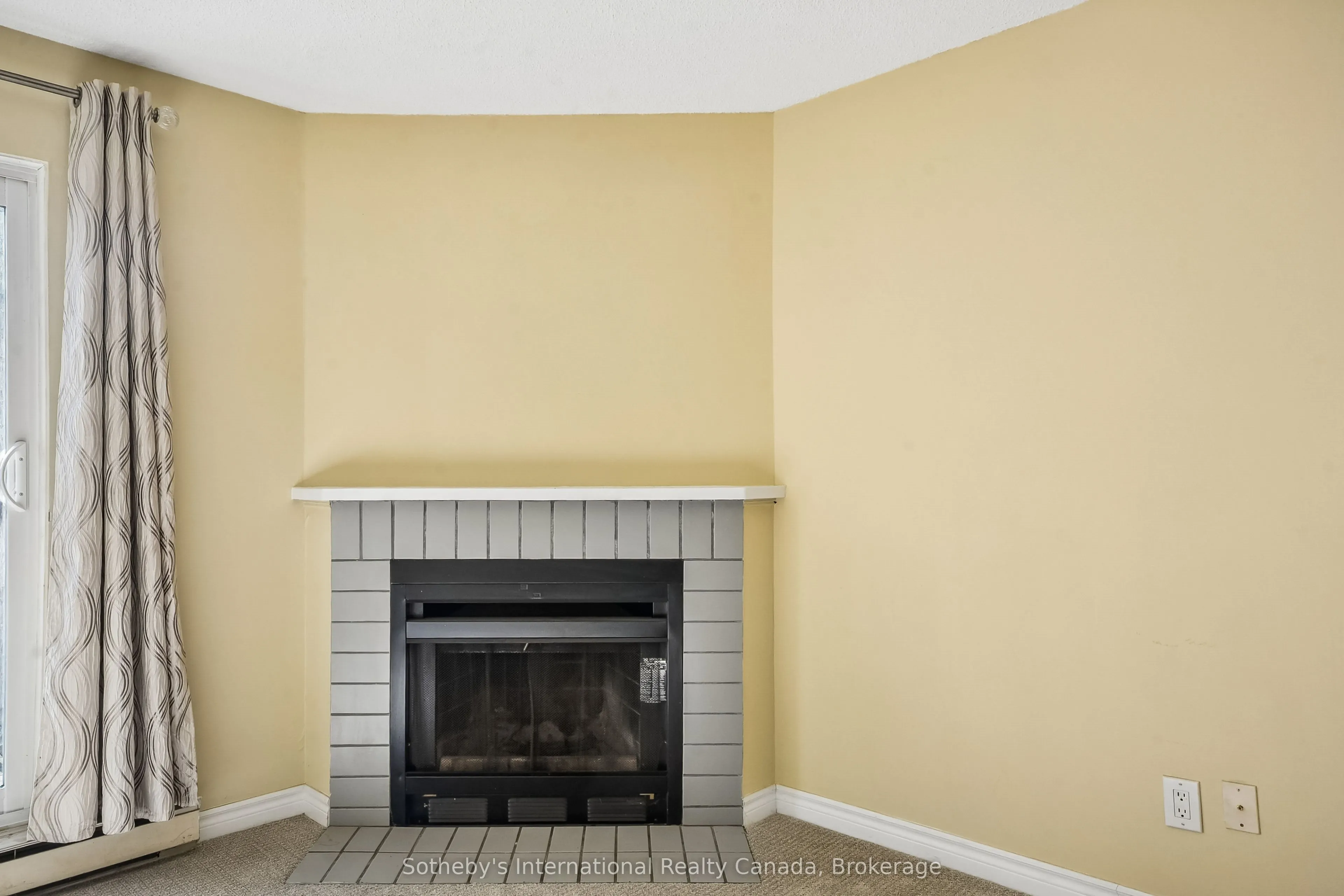 1450 Glen Abbey Gate #434