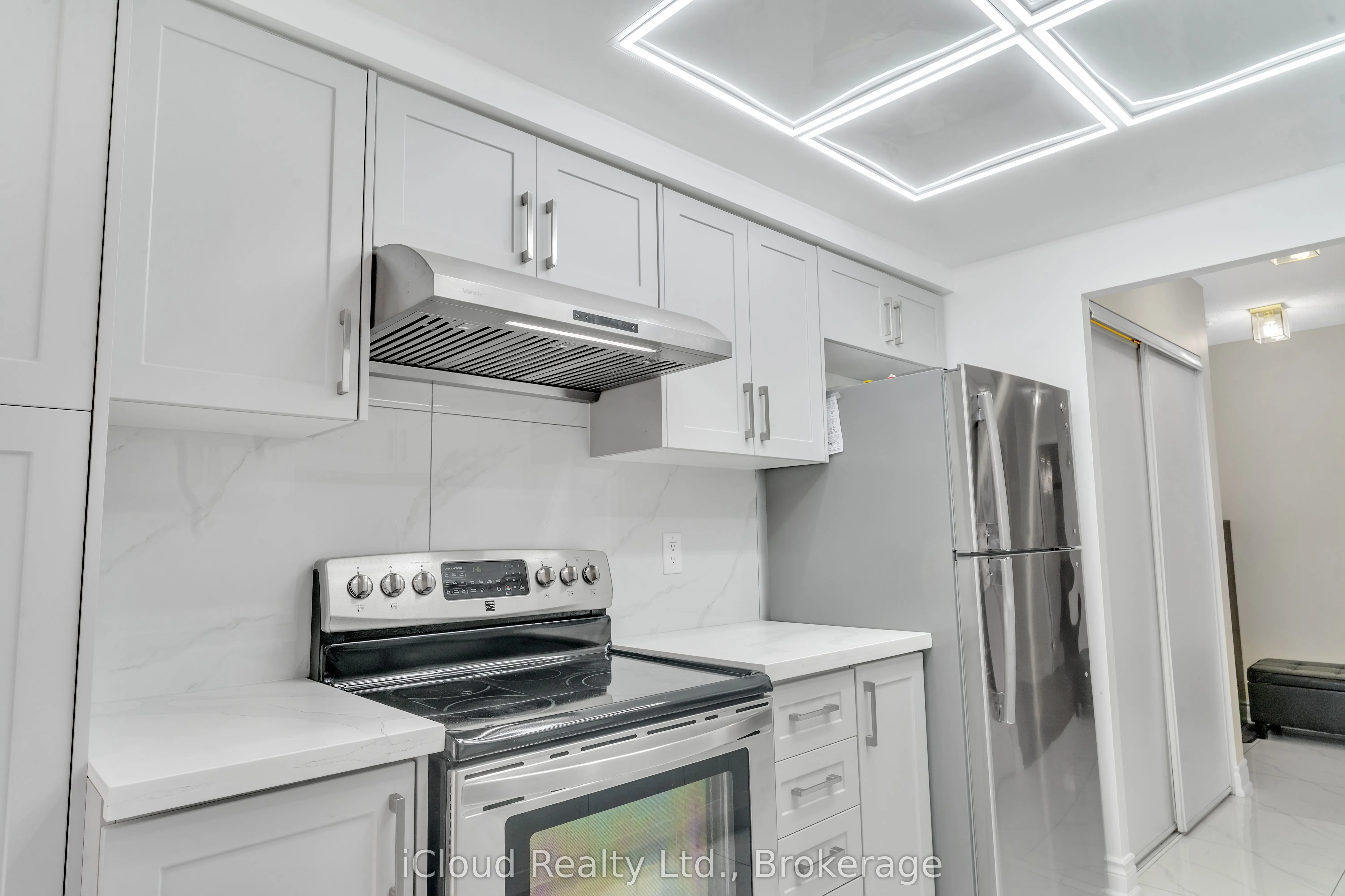 135 Hillcrest Avenue #903