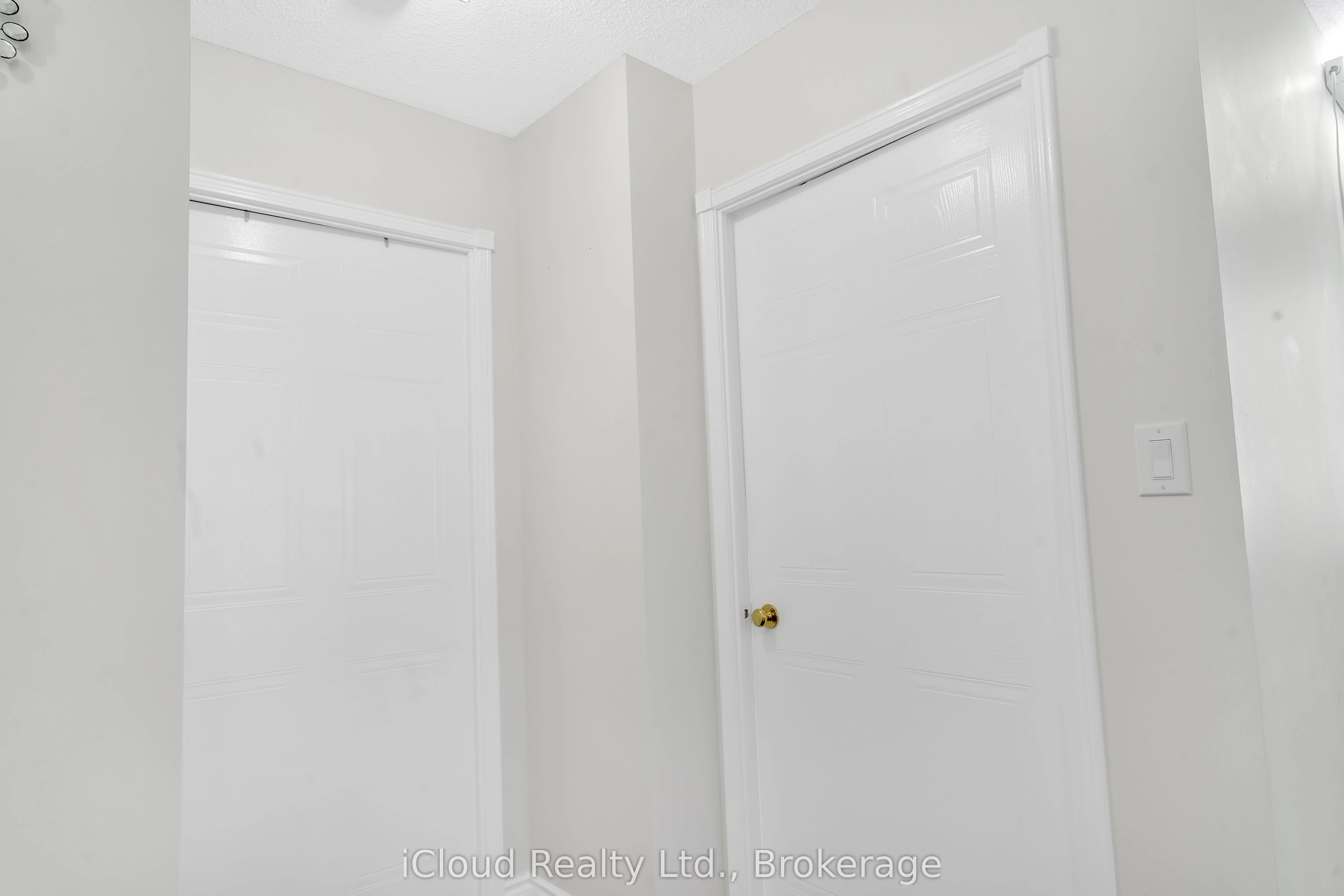 135 Hillcrest Avenue #903