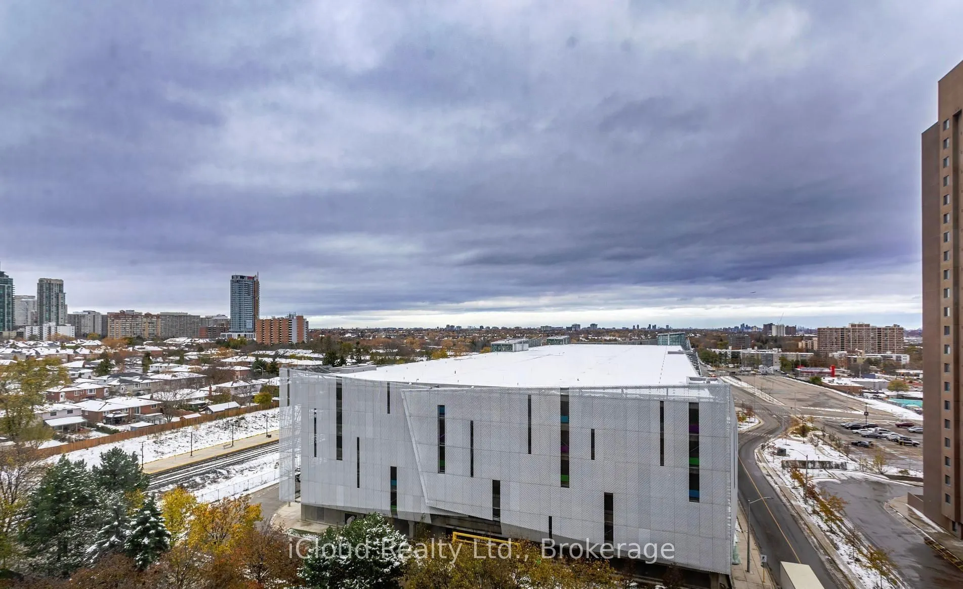 135 Hillcrest Avenue #903