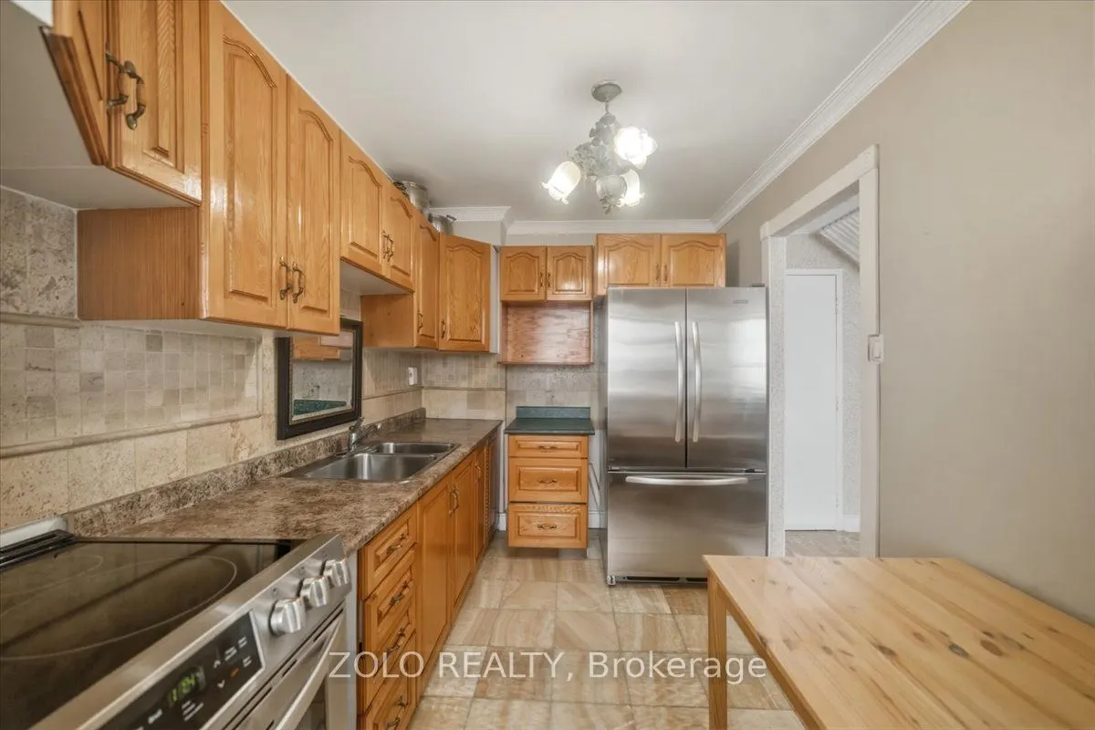 2121 Roche Court #707