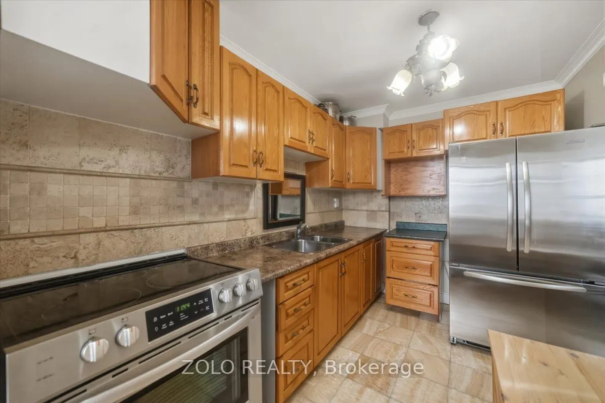 2121 Roche Court #707