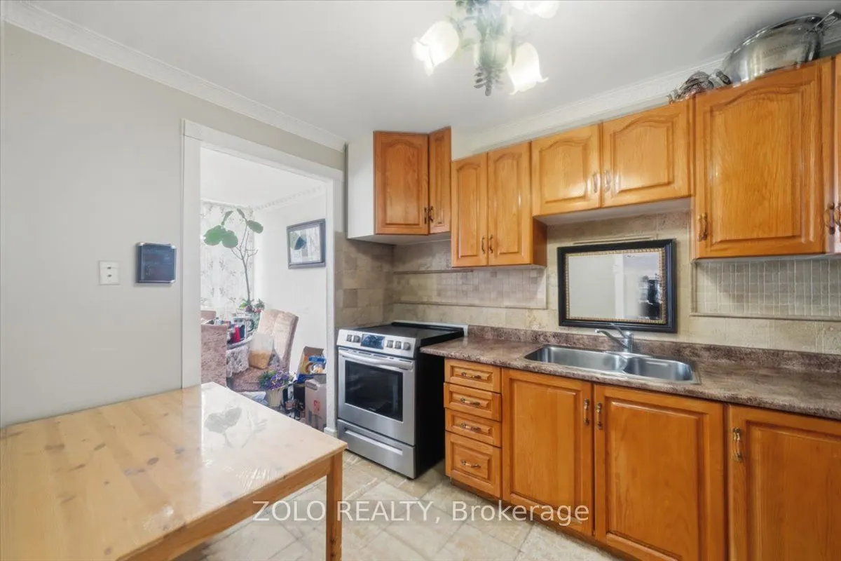 2121 Roche Court #707