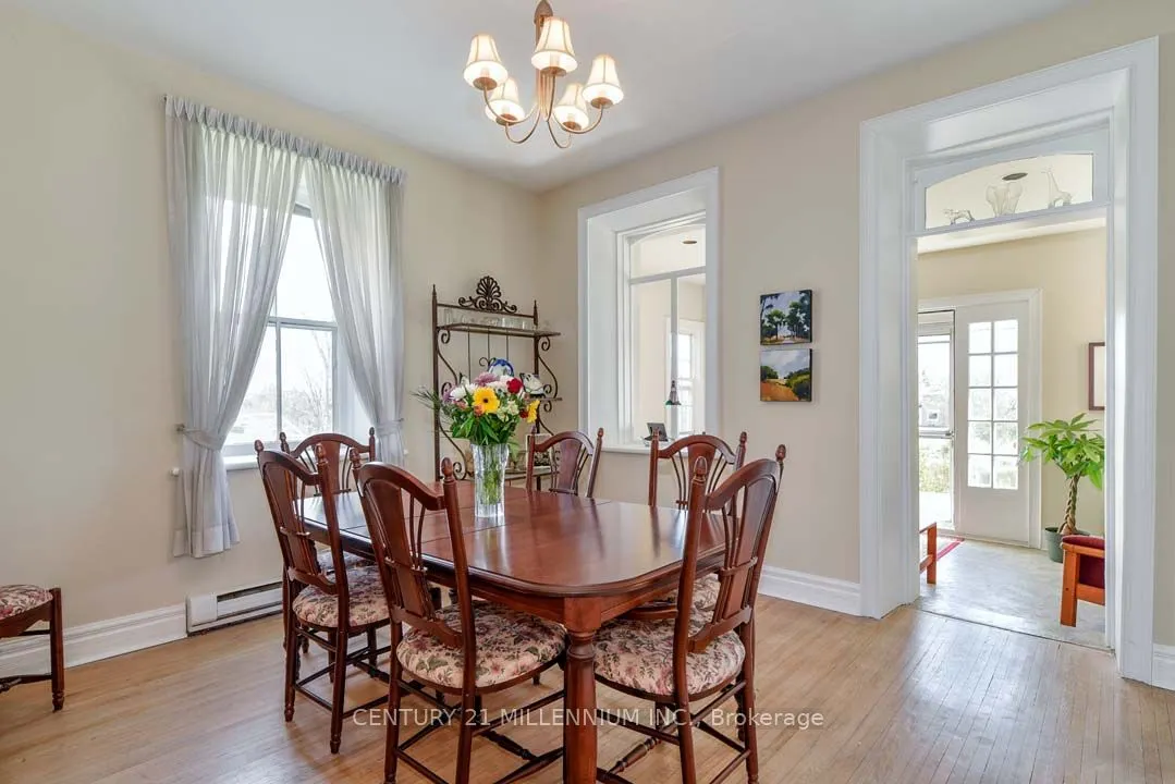 1380 Queen Street W