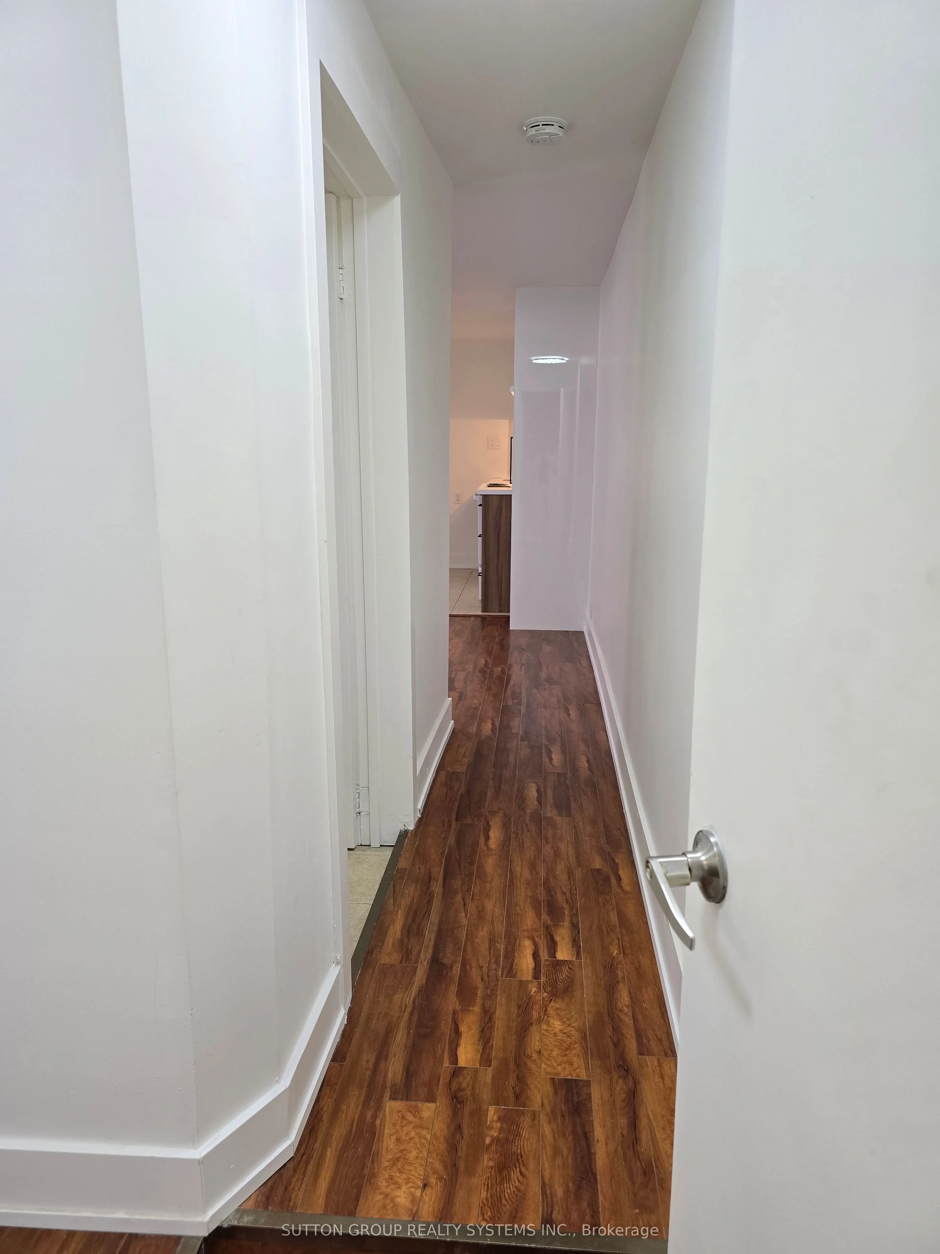 2886 Lake Shore Boulevard W #1
