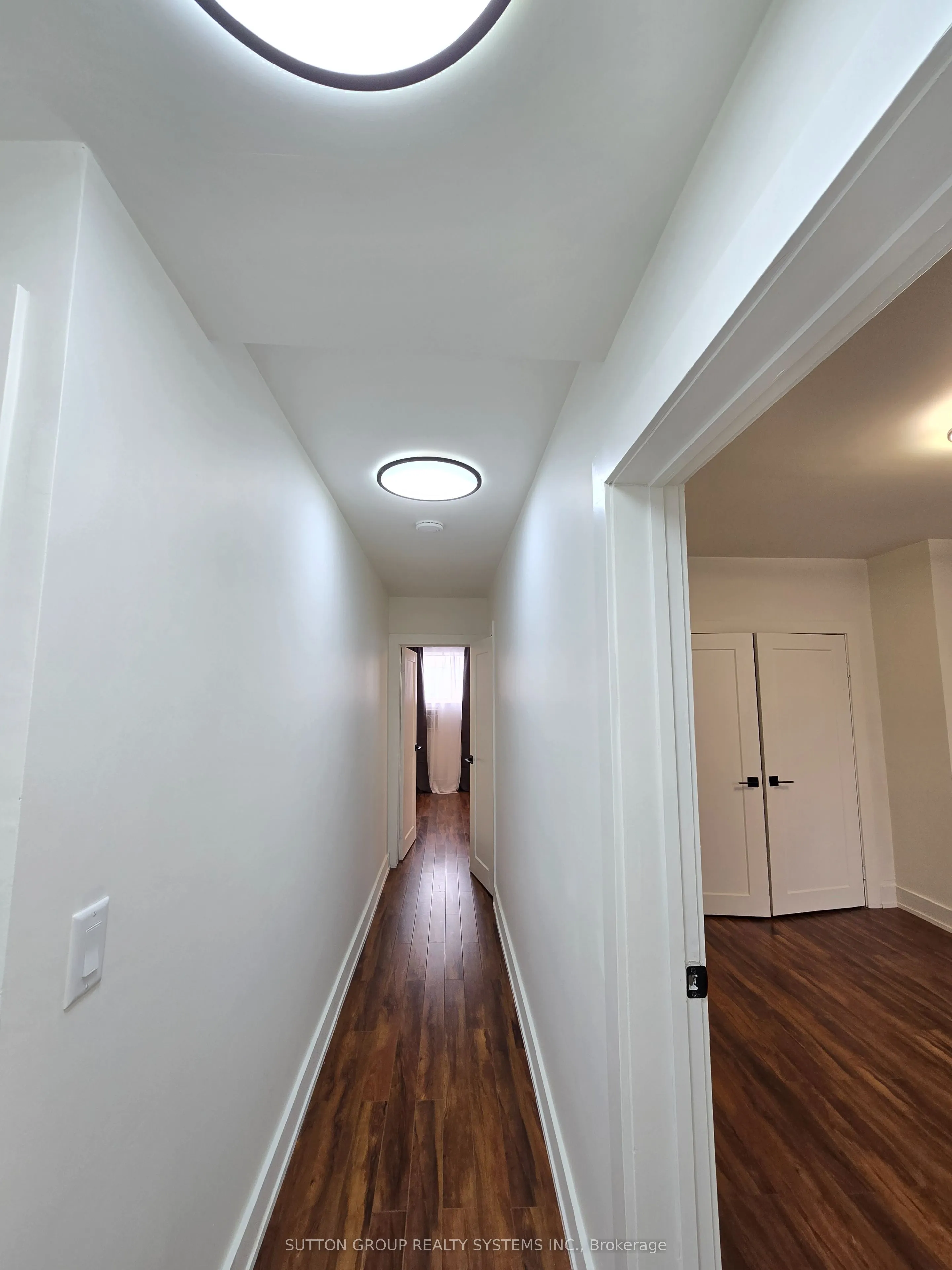 2886 Lake Shore Boulevard W #1