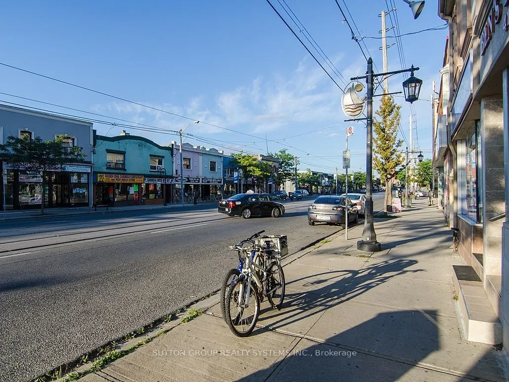 2886 Lake Shore Boulevard W #1