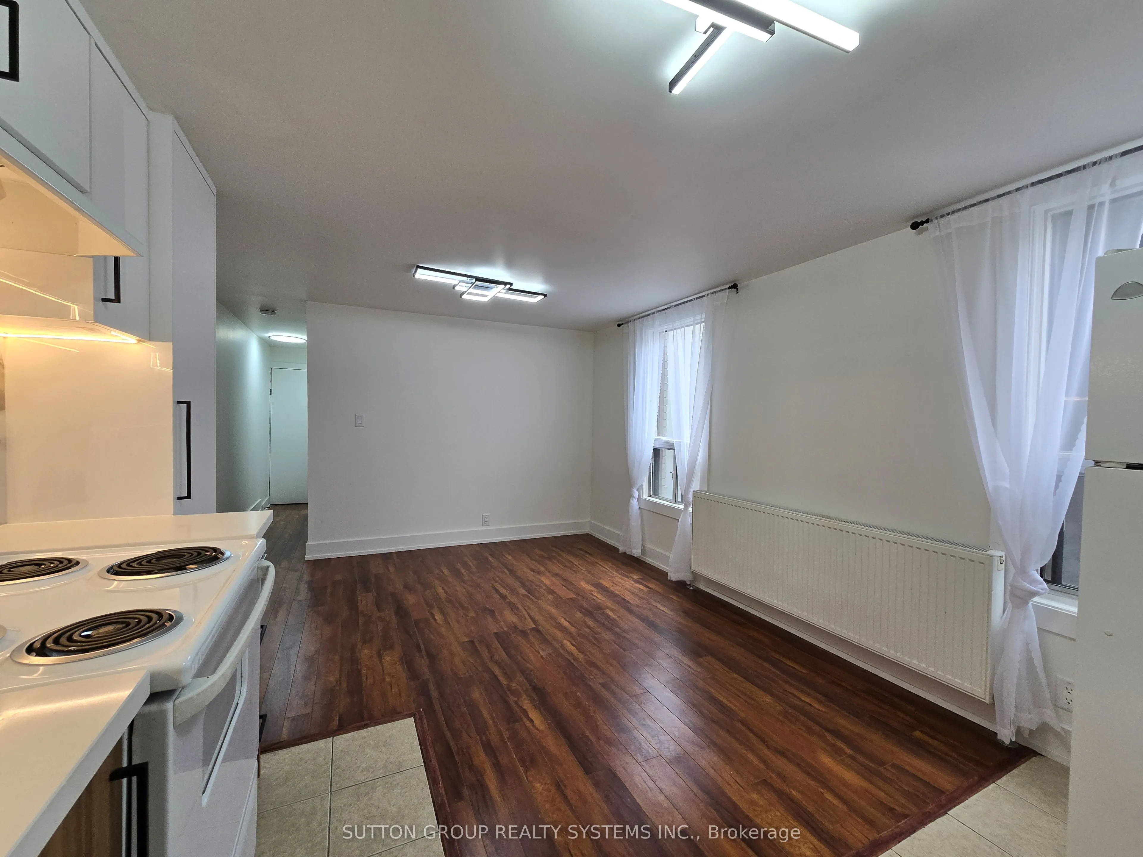 2886 Lake Shore Boulevard W #1