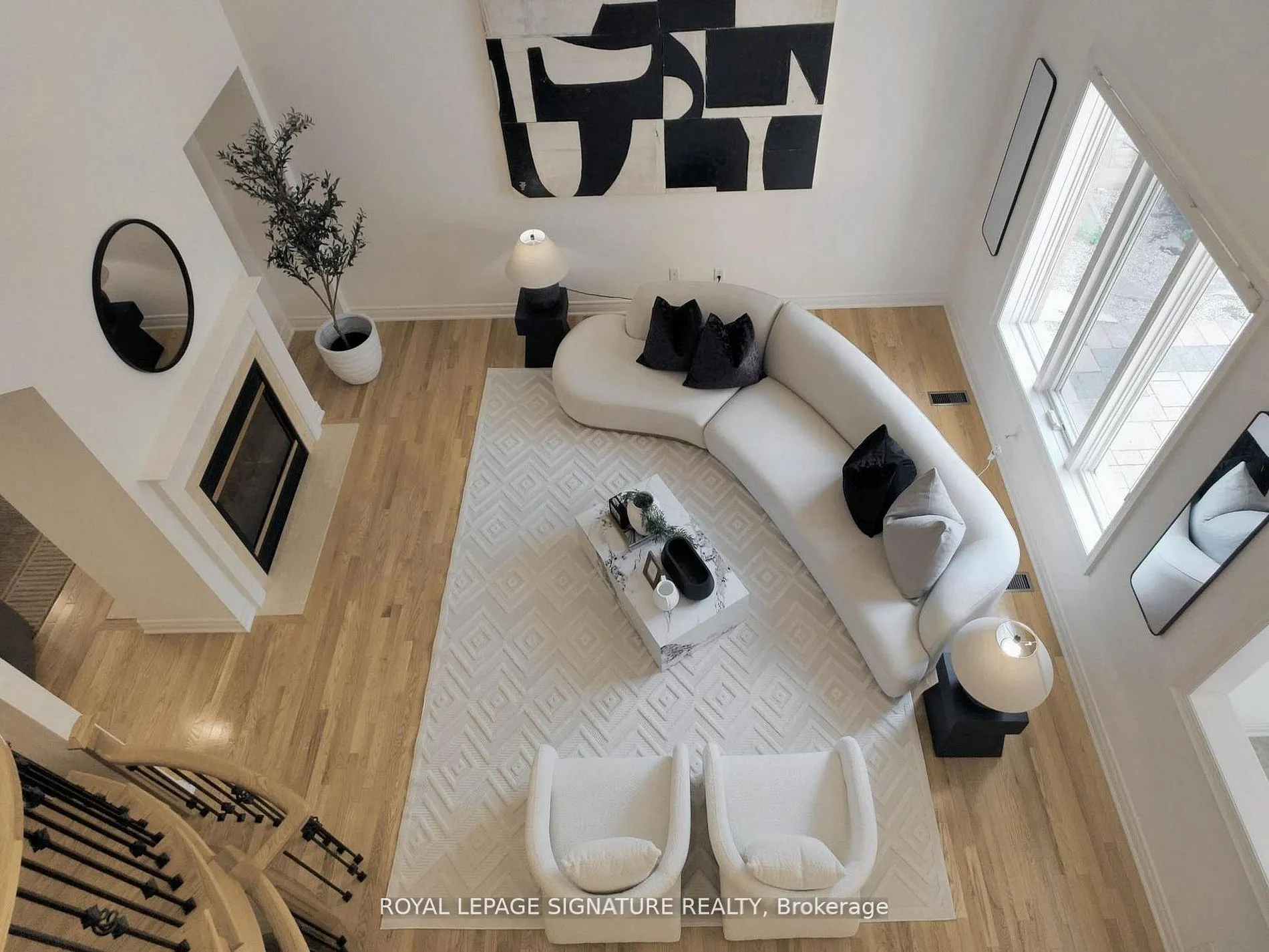 2238 Lyndhurst Drive