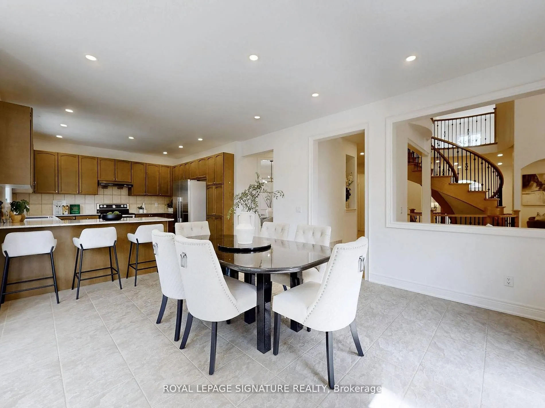 2238 Lyndhurst Drive