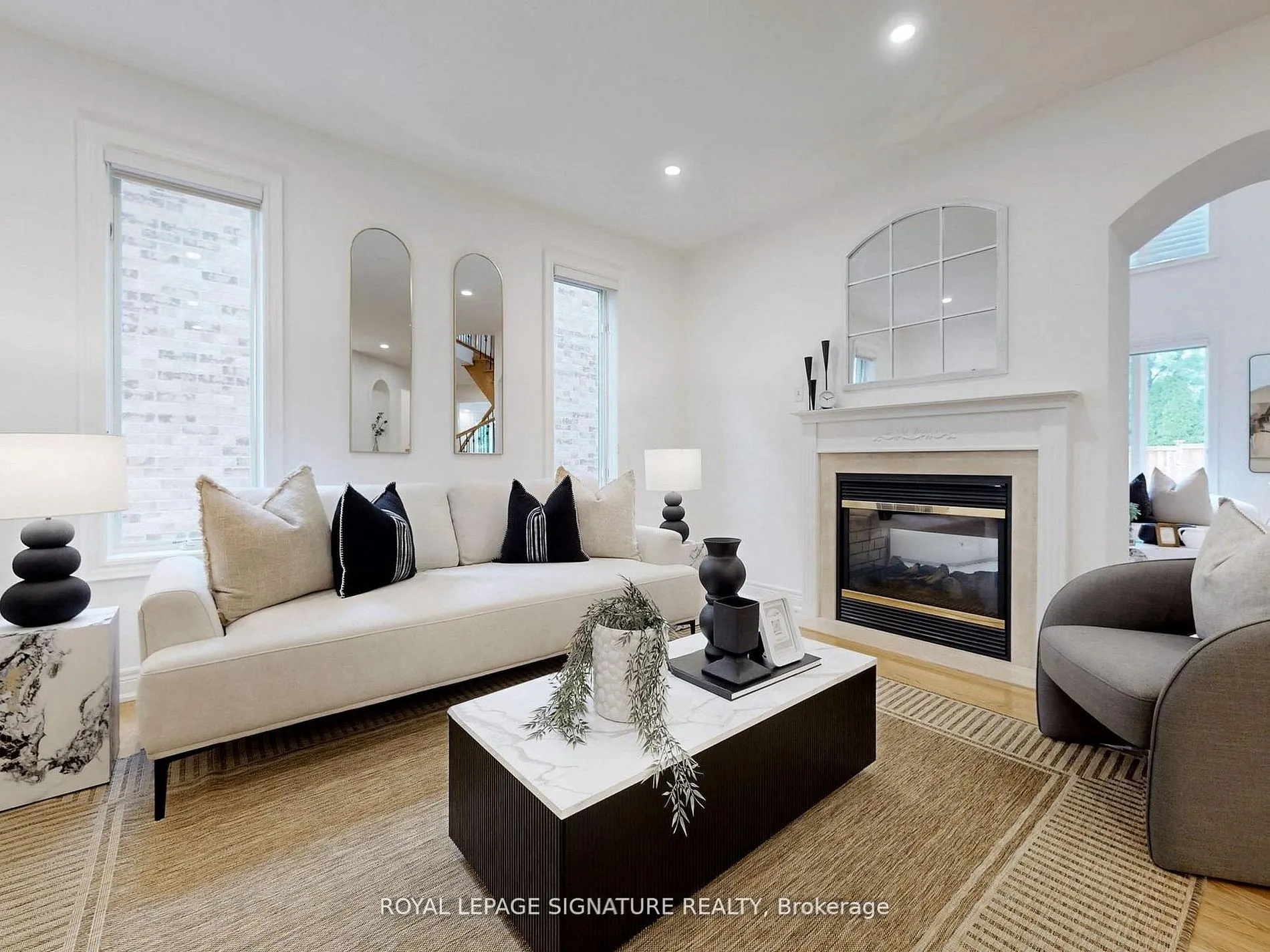 2238 Lyndhurst Drive