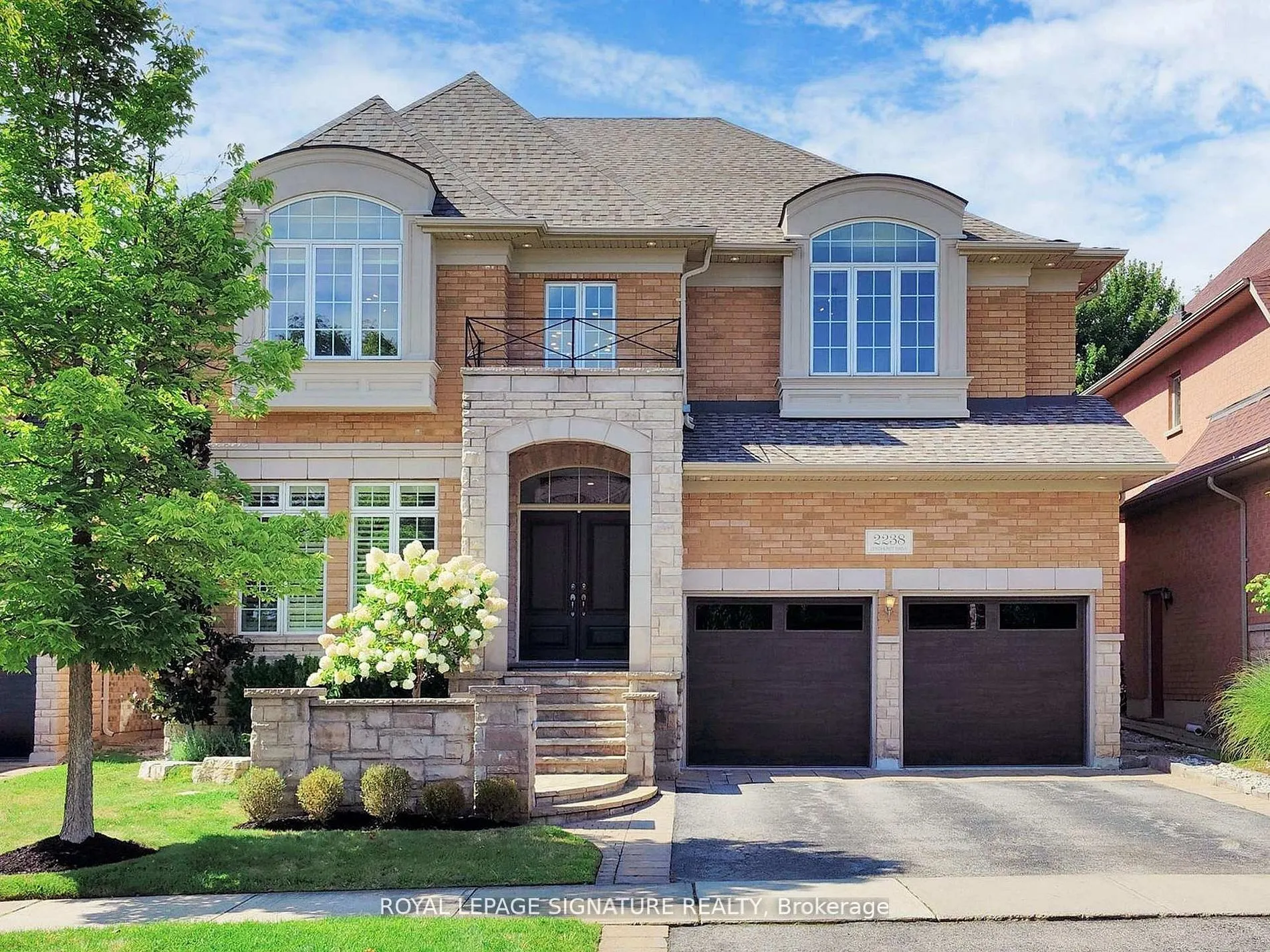 2238 Lyndhurst Drive