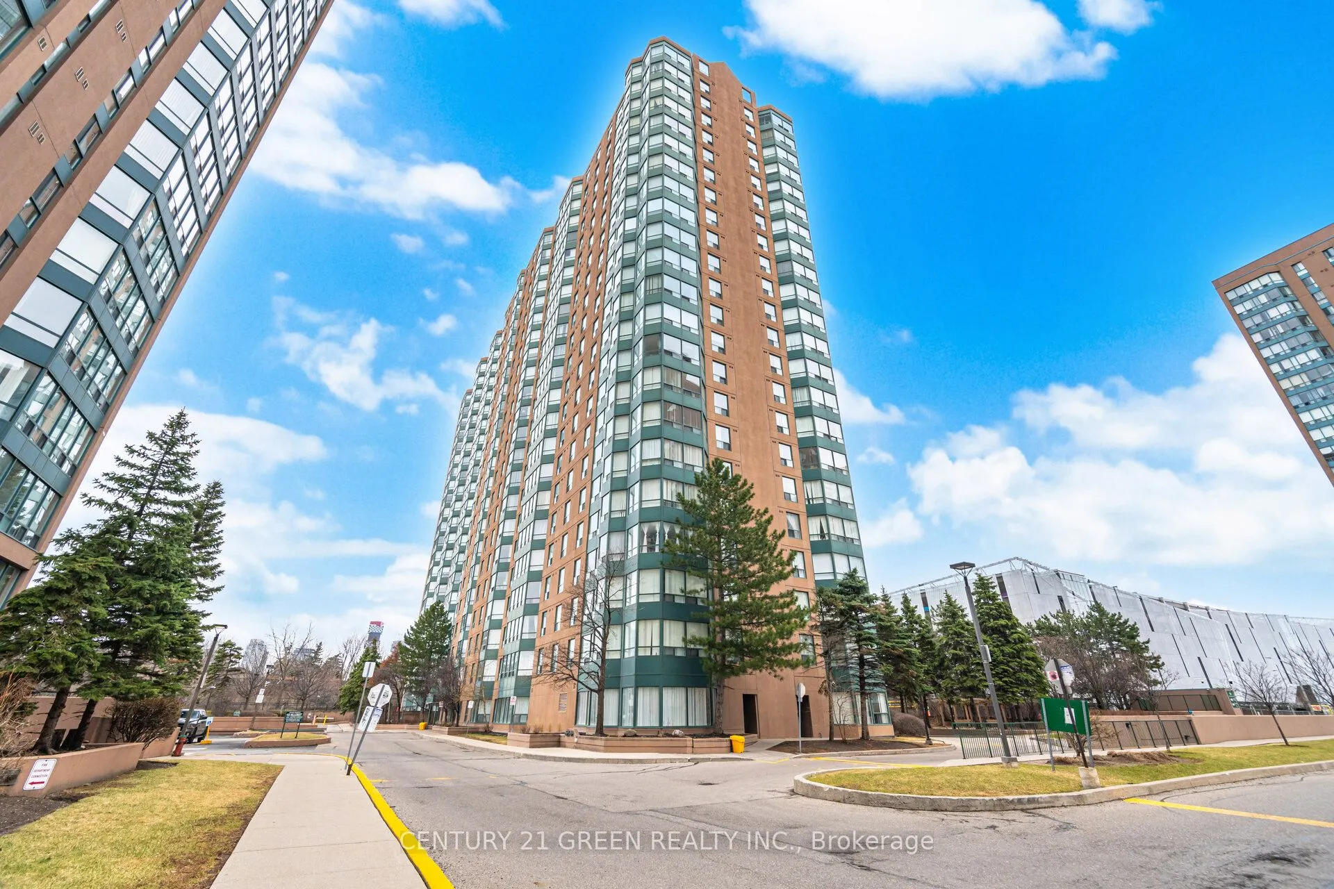 135 Hillcrest Avenue #203