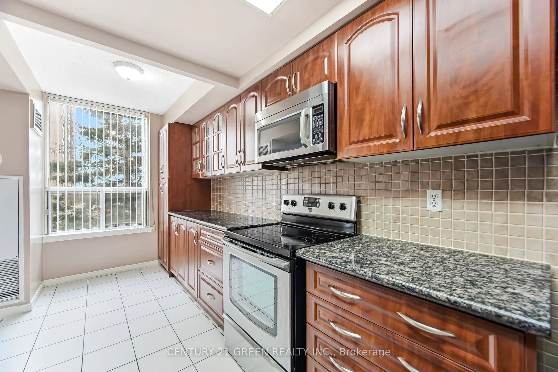 135 Hillcrest Avenue #203