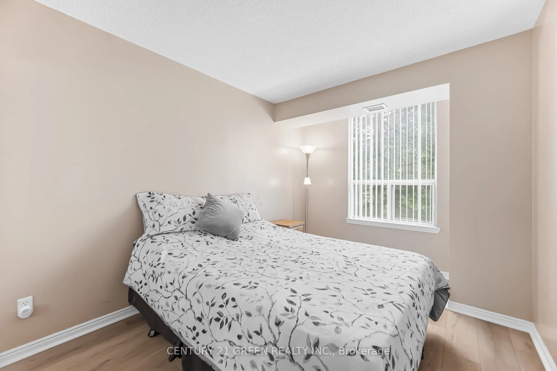 135 Hillcrest Avenue #203