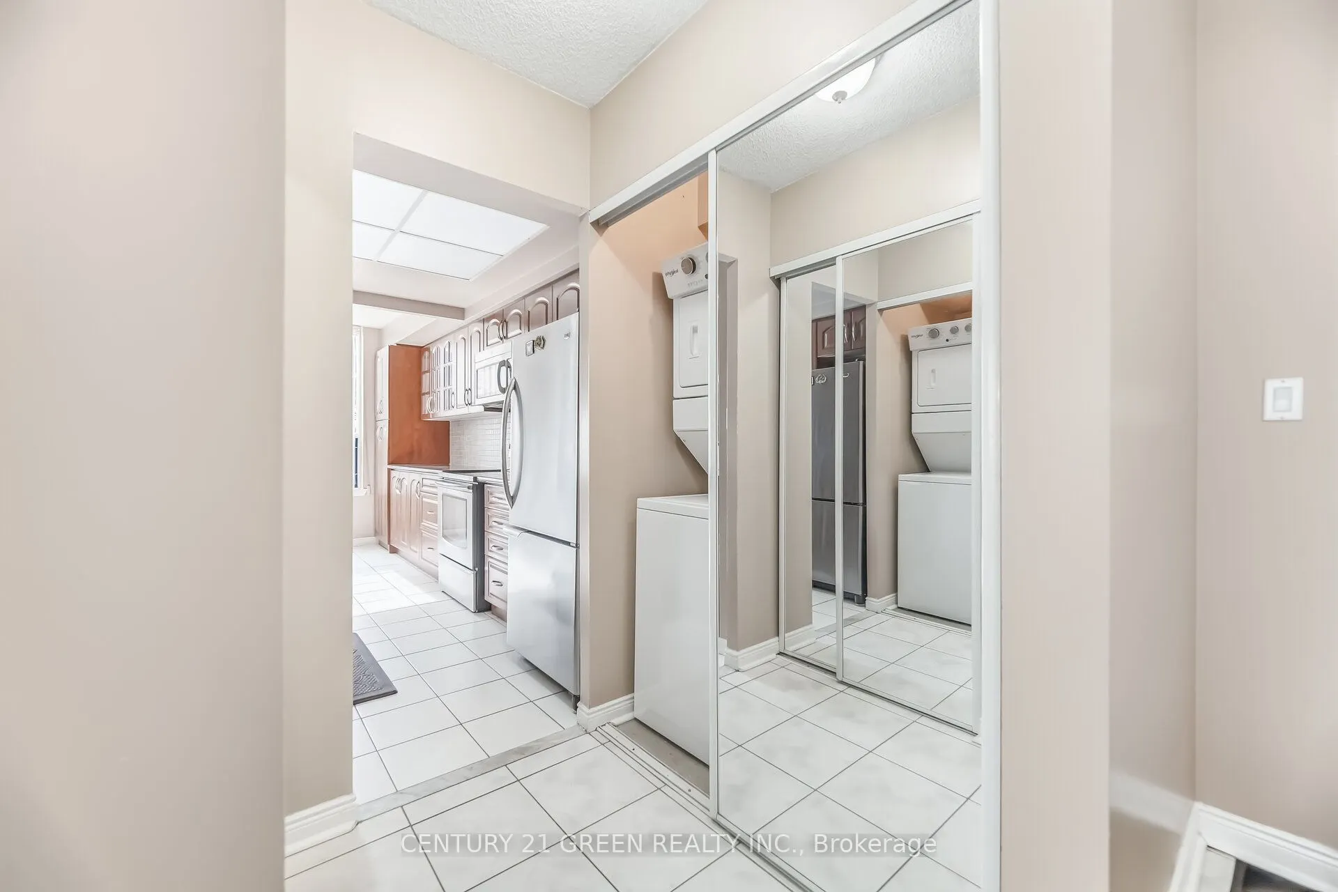 135 Hillcrest Avenue #203