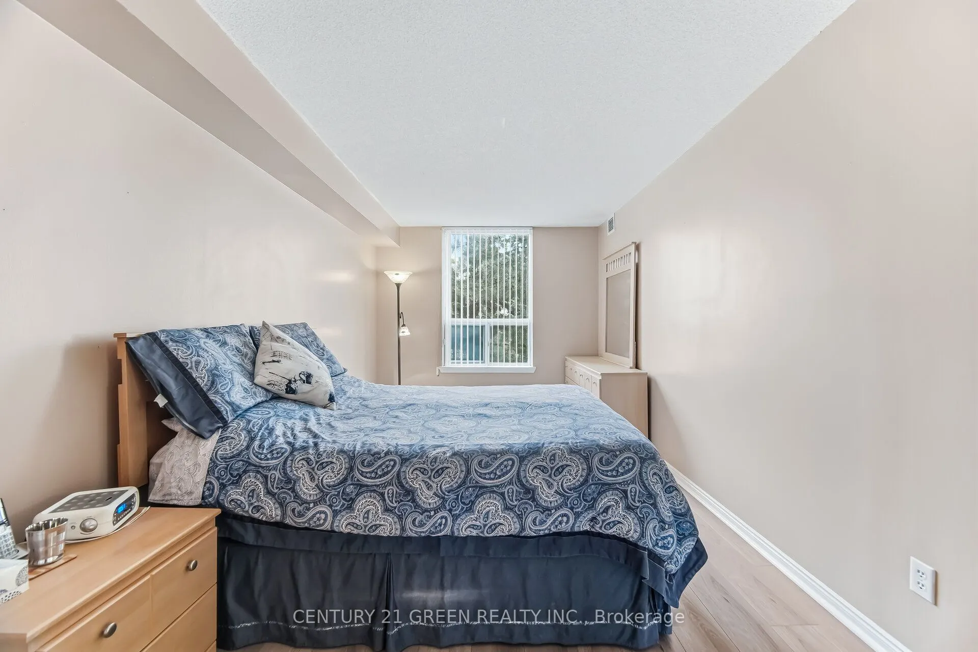 135 Hillcrest Avenue #203