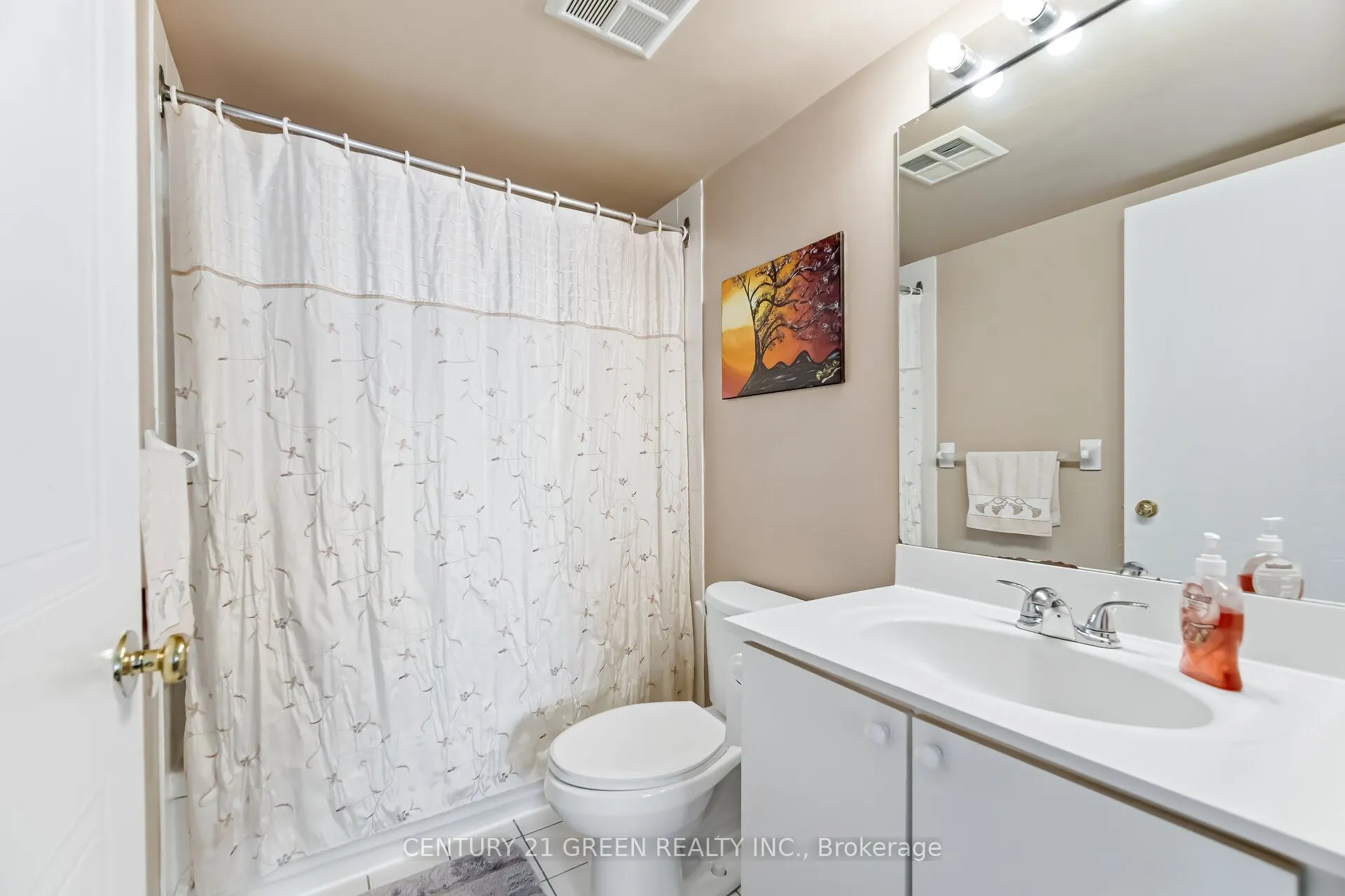 135 Hillcrest Avenue #203