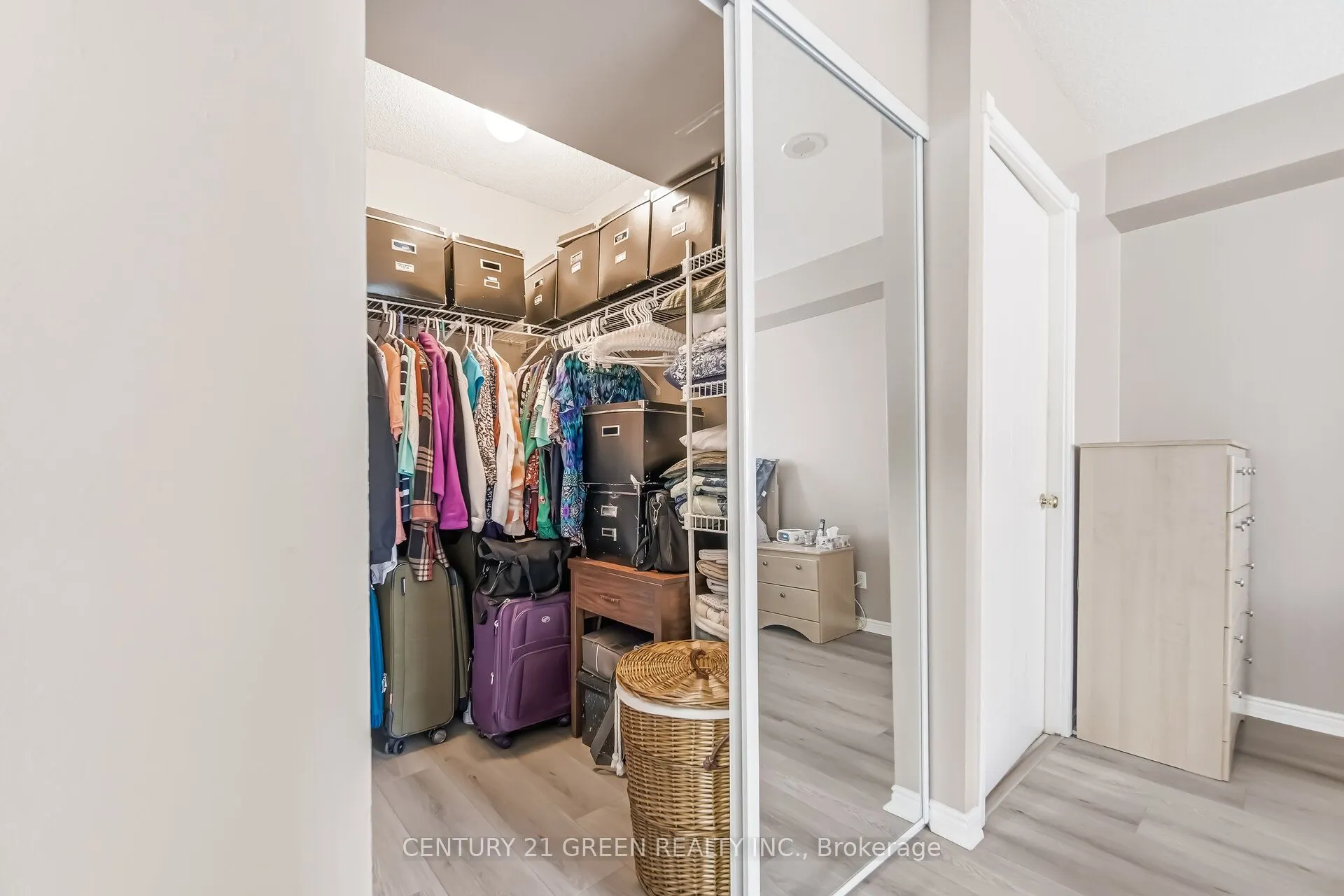 135 Hillcrest Avenue #203