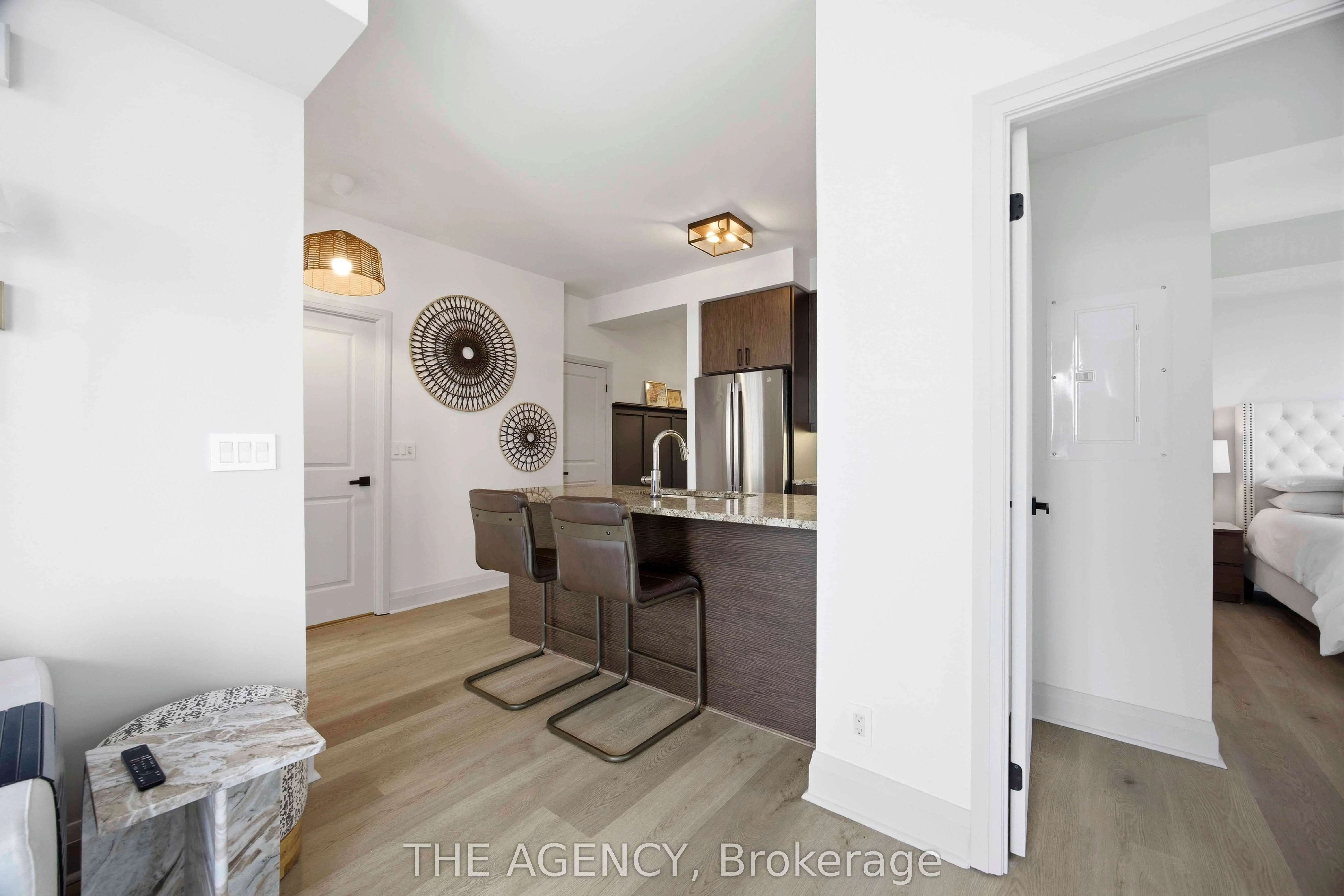 1185 The Queensway #1104