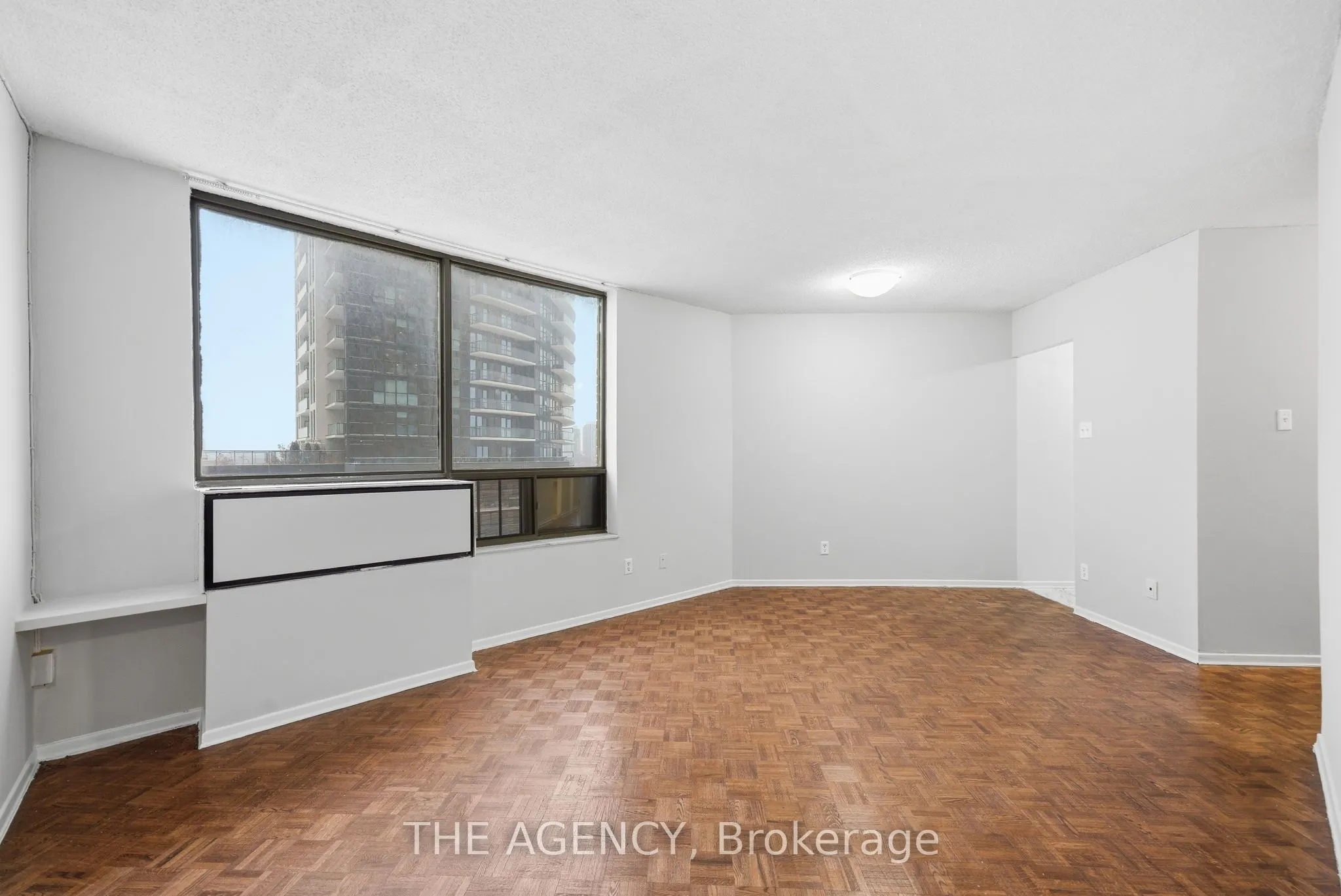2350 Dundas Street W #2511A