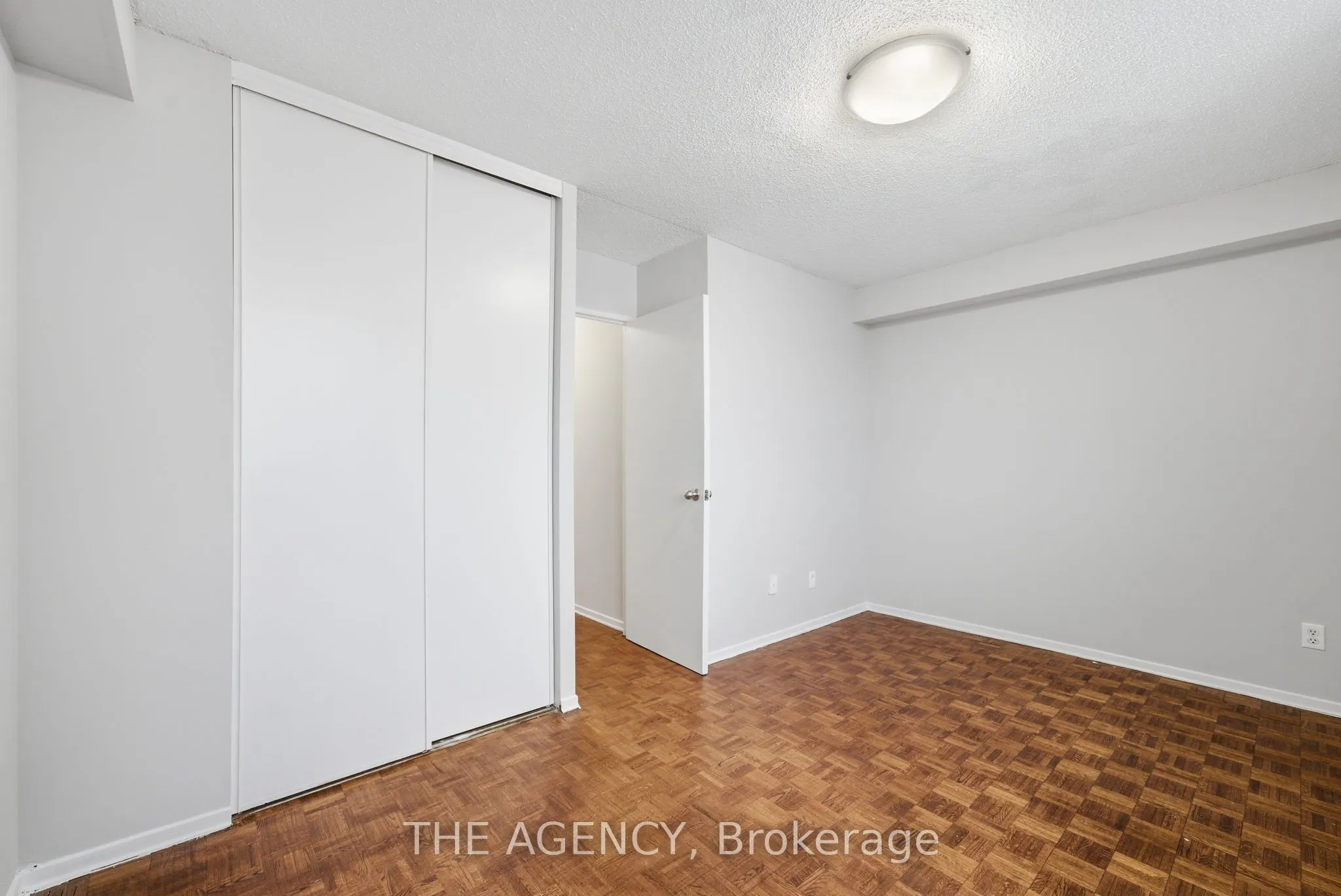 2350 Dundas Street W #2511A