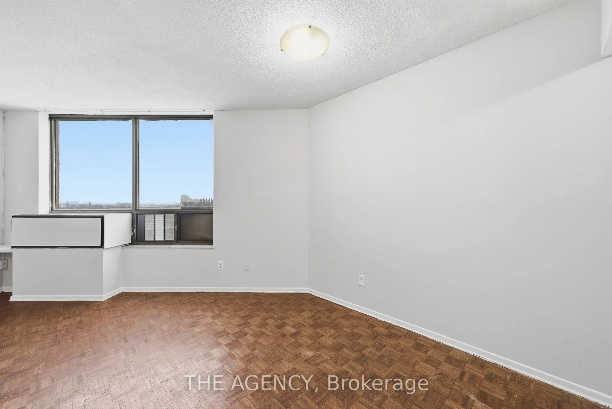 2350 Dundas Street W #2511A
