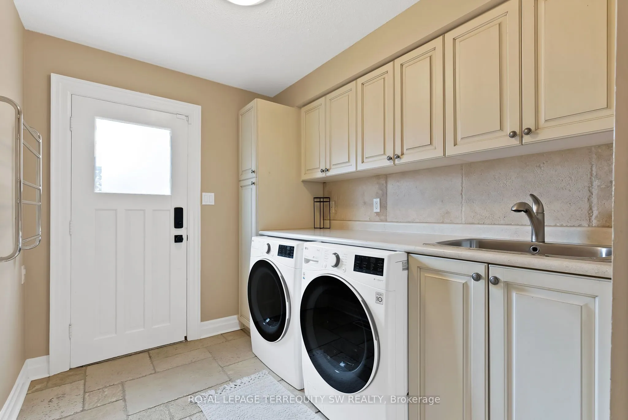 1169 Carlo Court