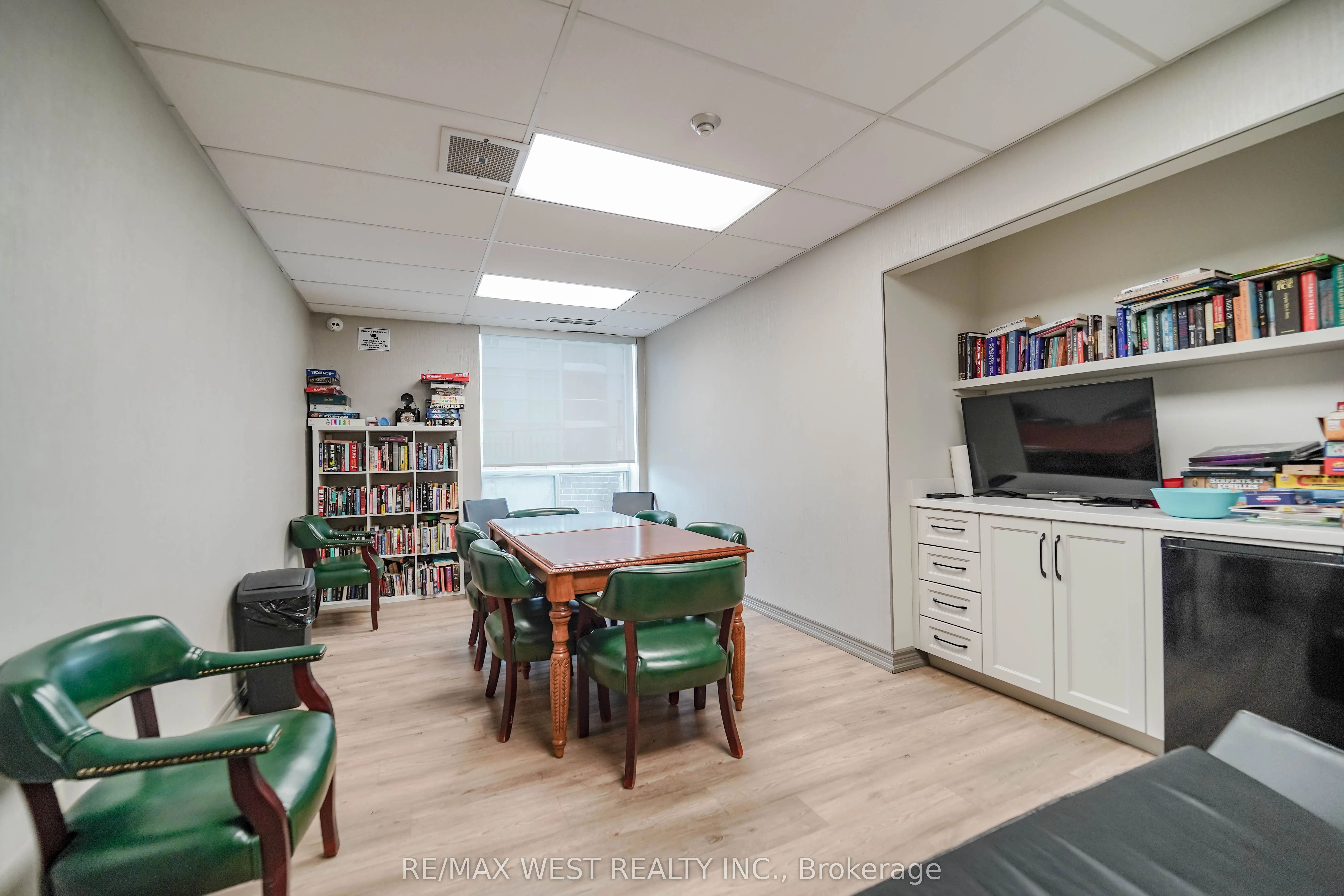 190 Manitoba Street #309