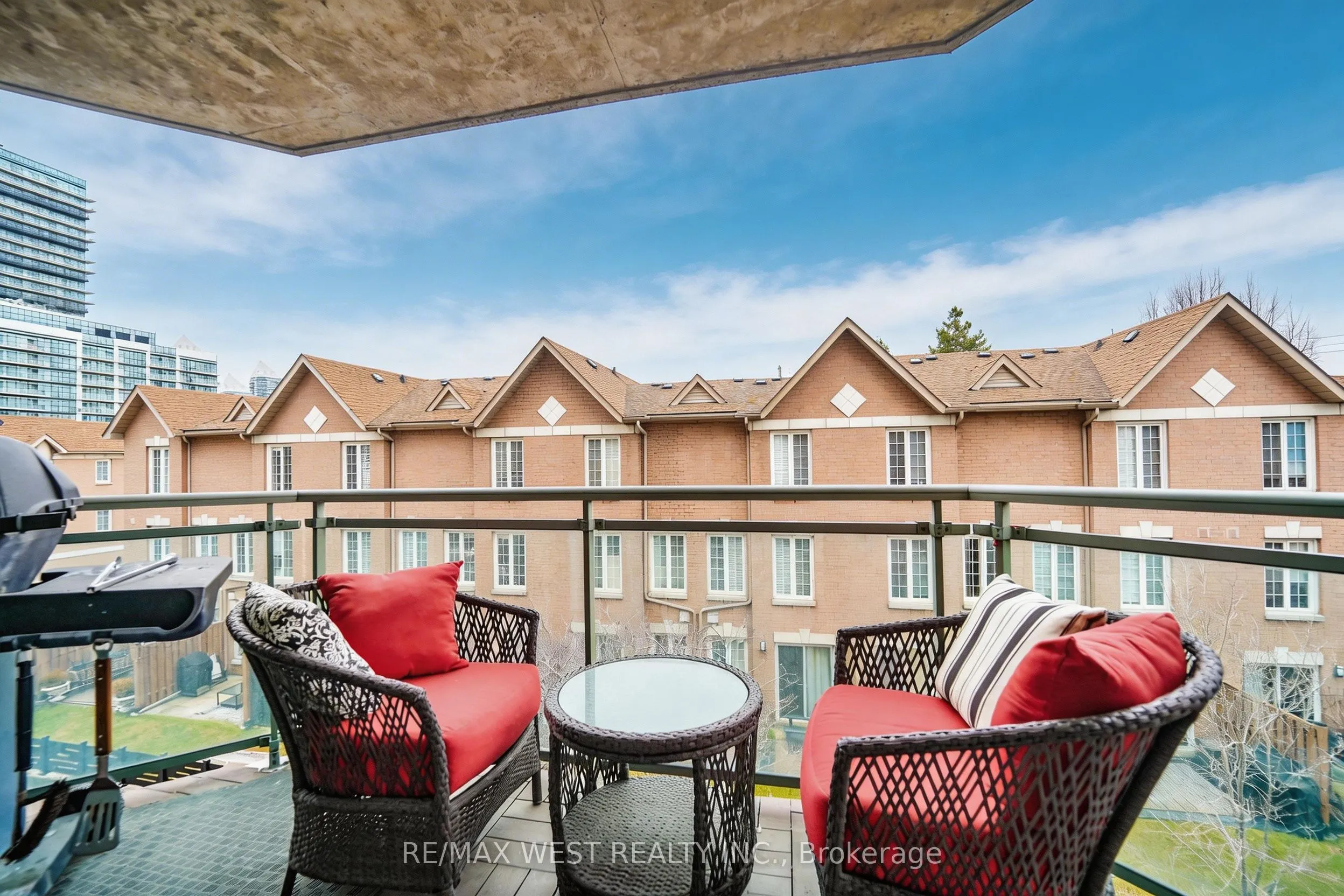 190 Manitoba Street #309
