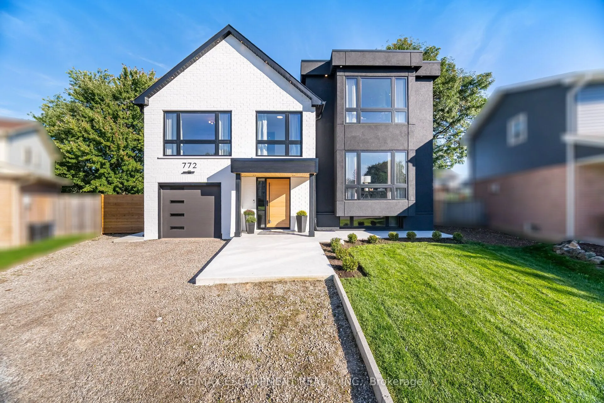772 Banting Court